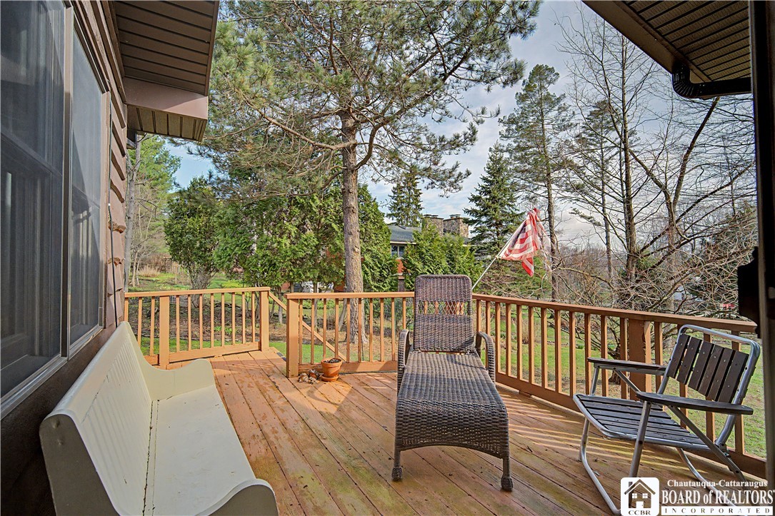 4524 West Lake Road