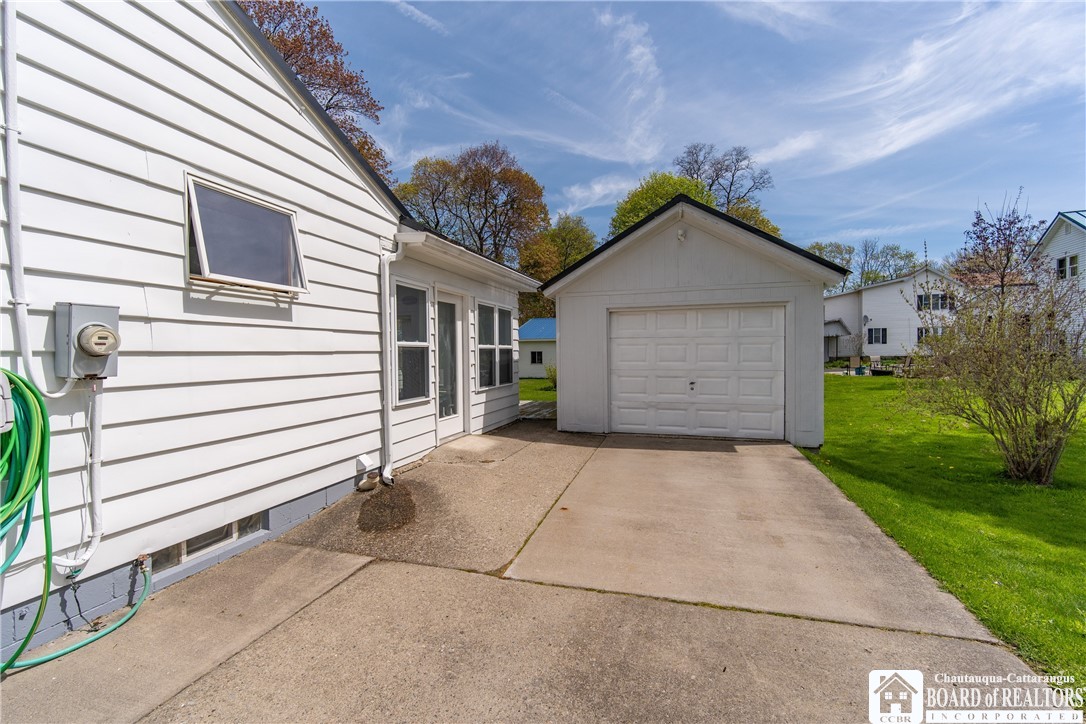 27 Crandall Street