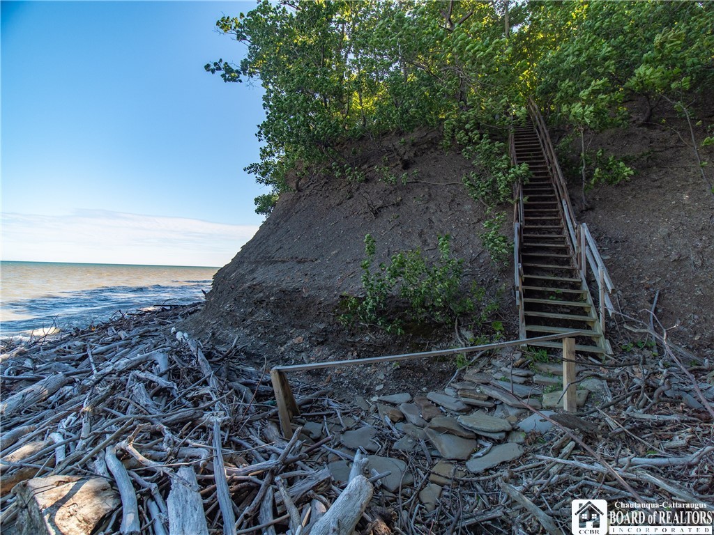 60 Shore Drive