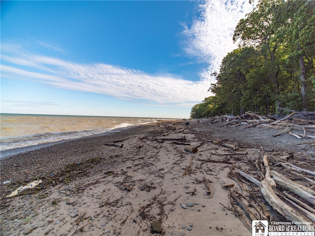 60 Shore Drive