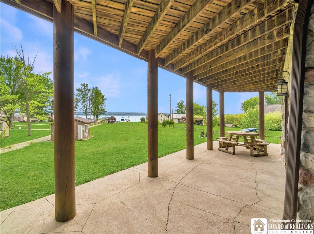 5104 West Lake Road
