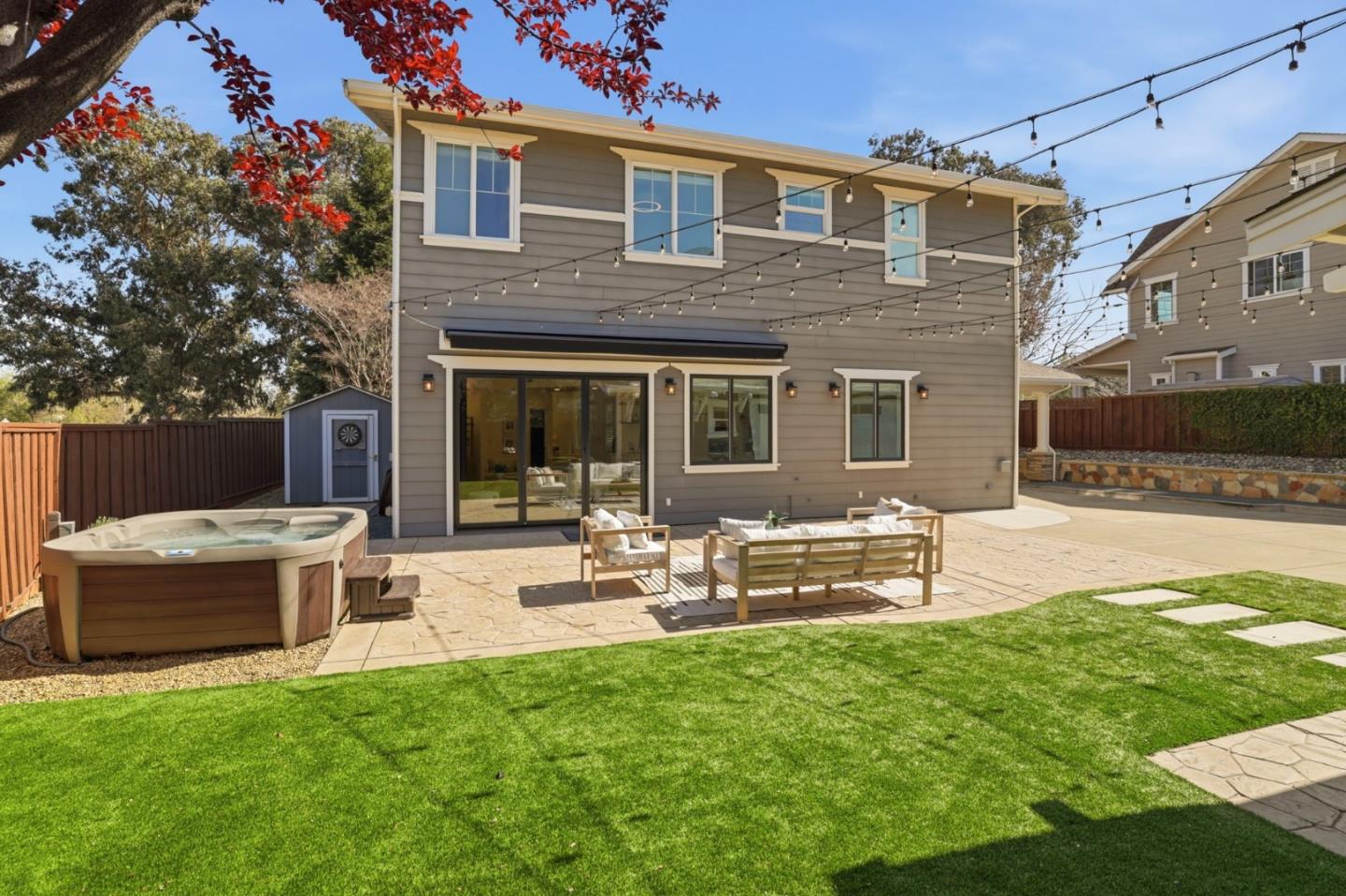211 Woodland Court