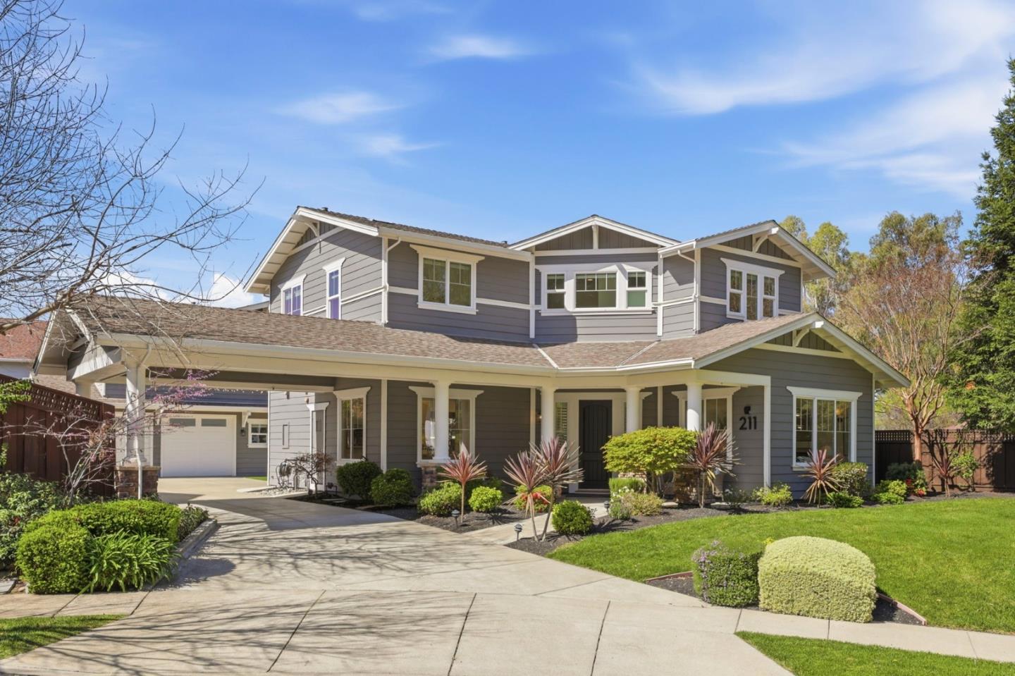 211 Woodland Court