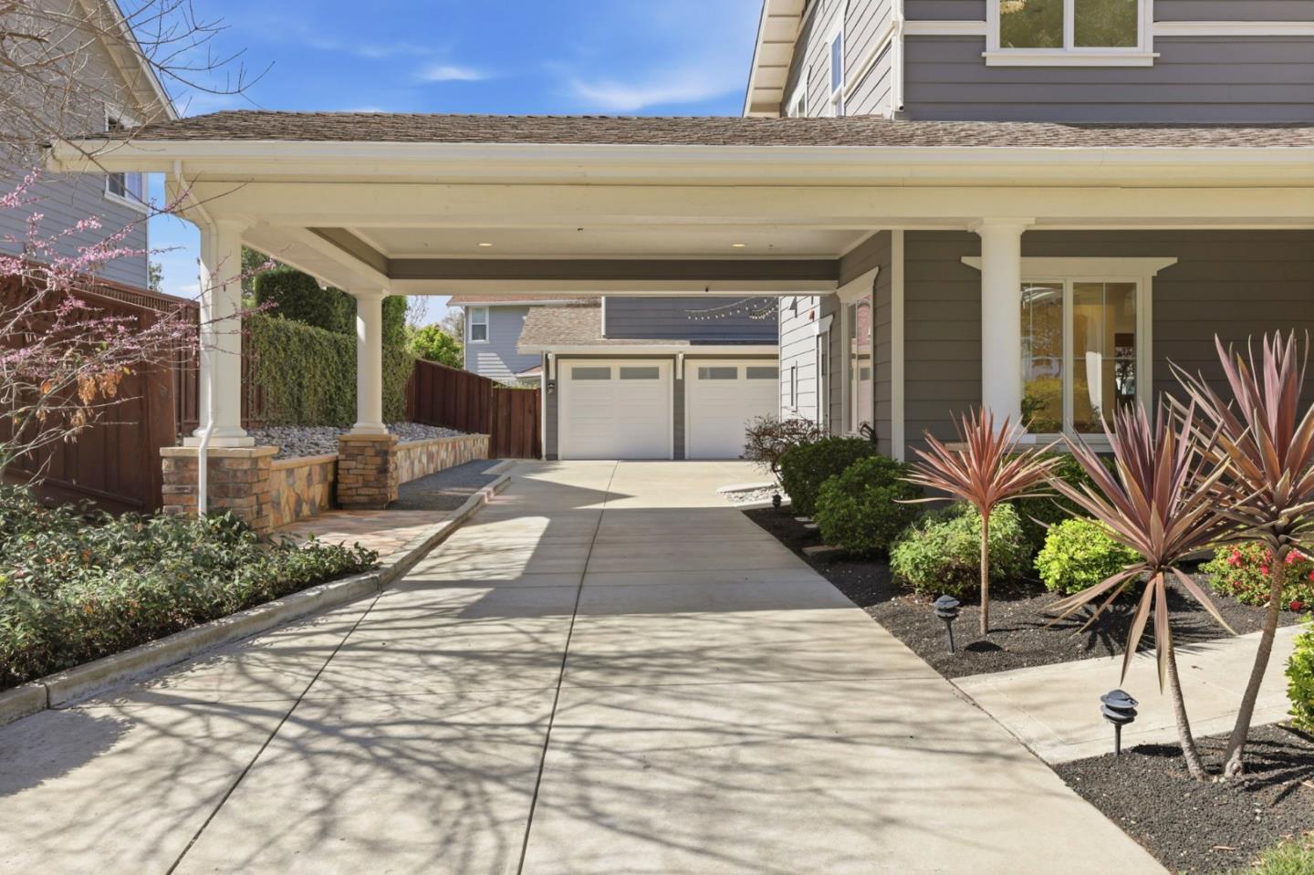 211 Woodland Court