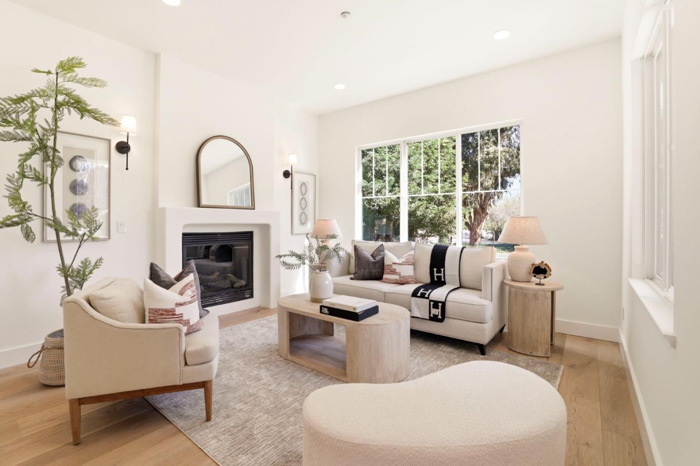 211 Woodland Court