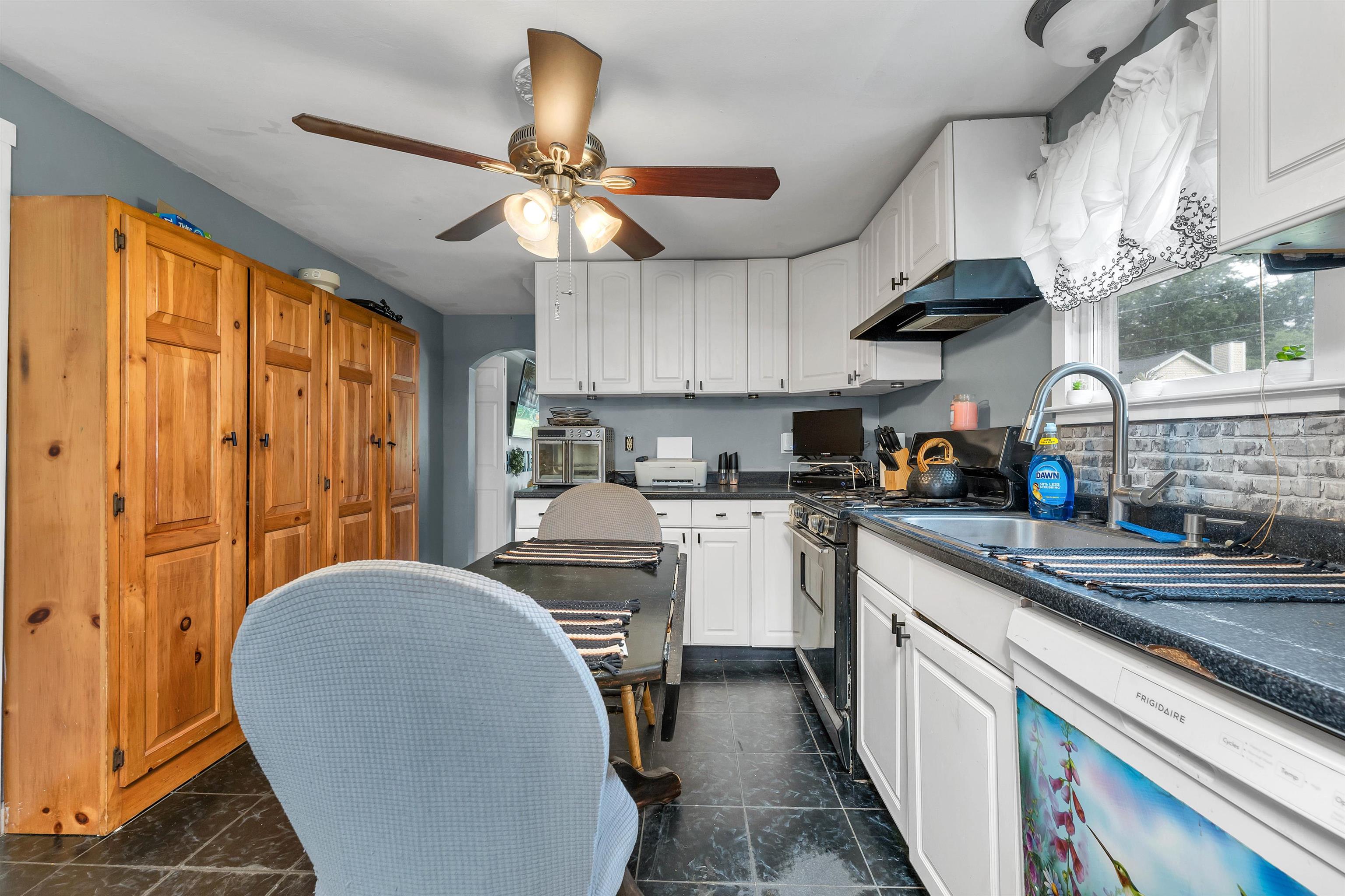 14 Summer Avenue