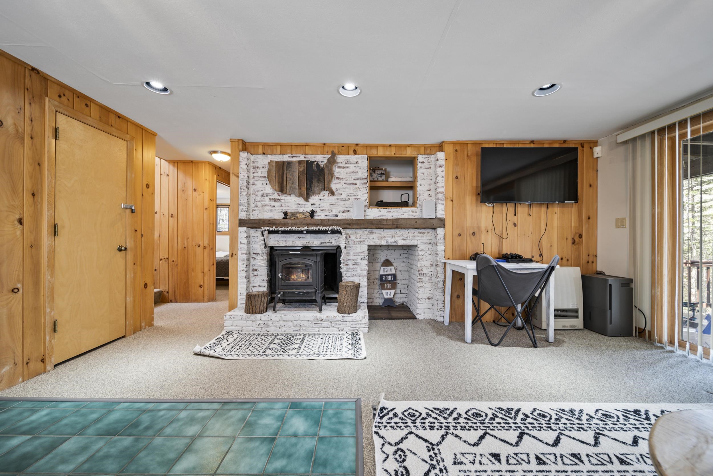 15 Goose Hollow Road