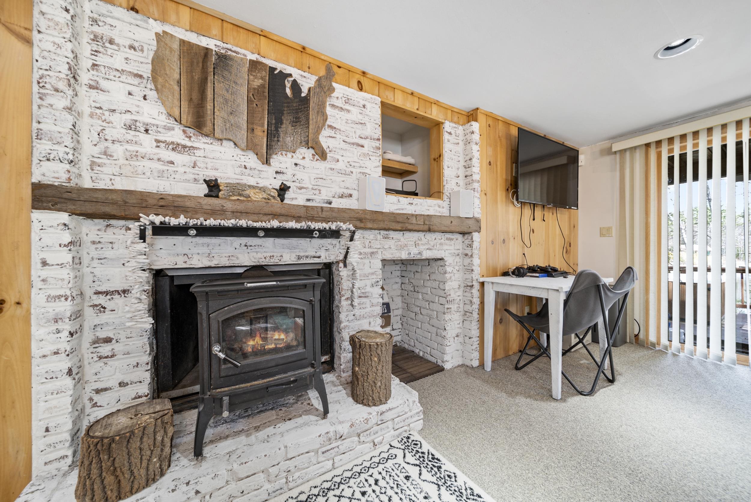 15 Goose Hollow Road