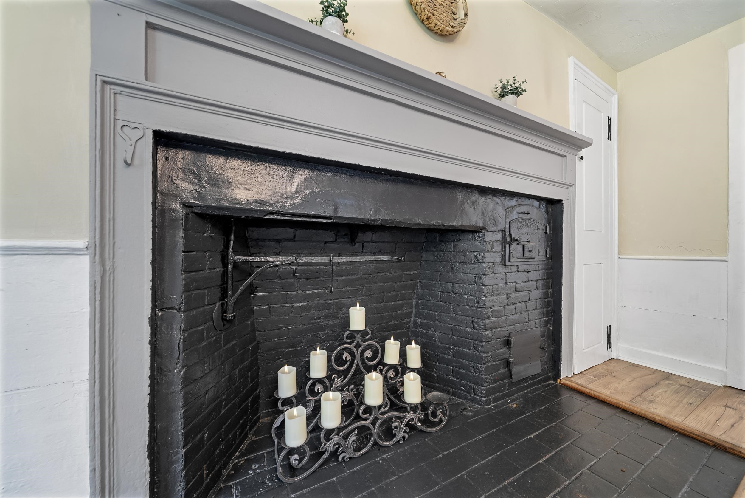 469 Pembroke Street