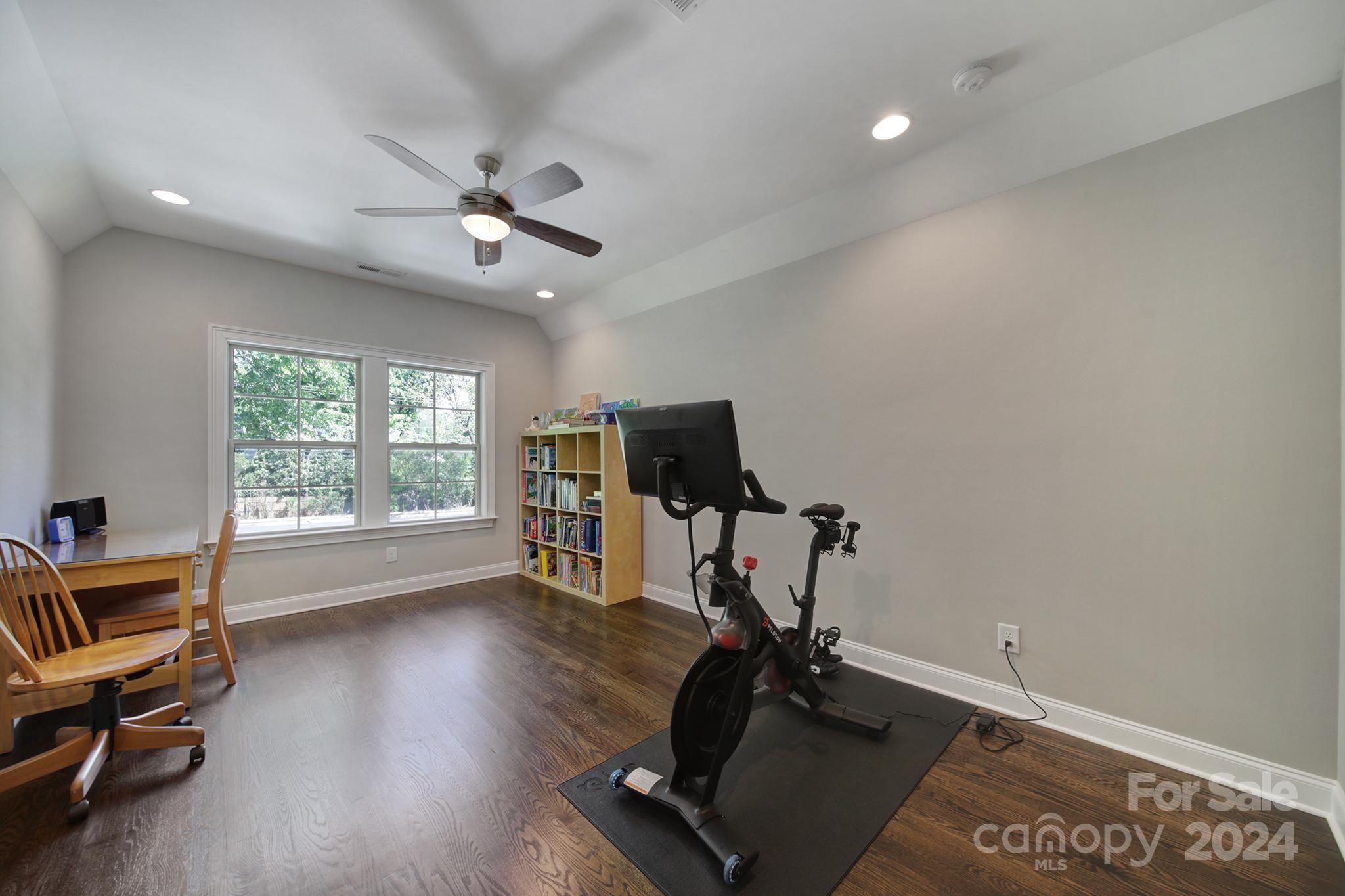 406 N Sharon Amity Rd
