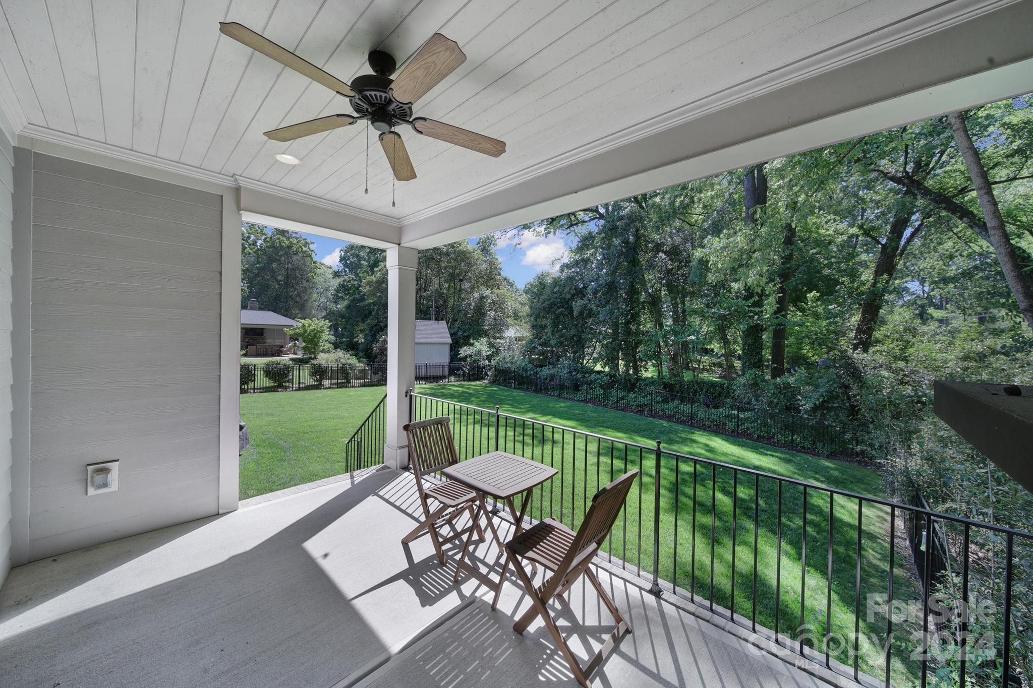 406 N Sharon Amity Rd