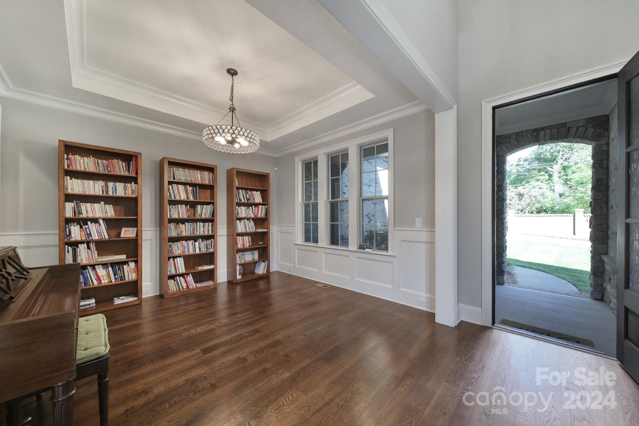 406 N Sharon Amity Rd