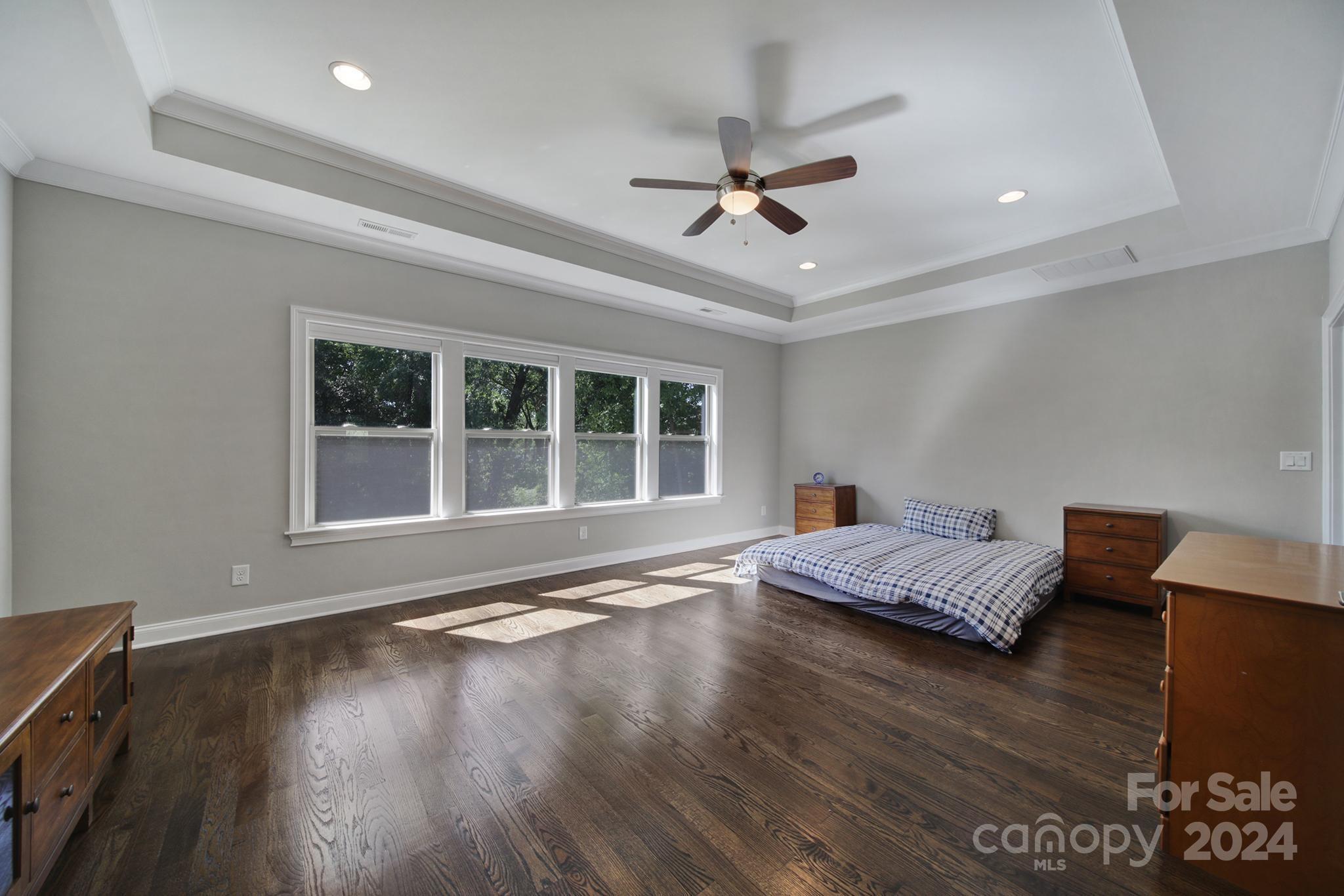 406 N Sharon Amity Rd