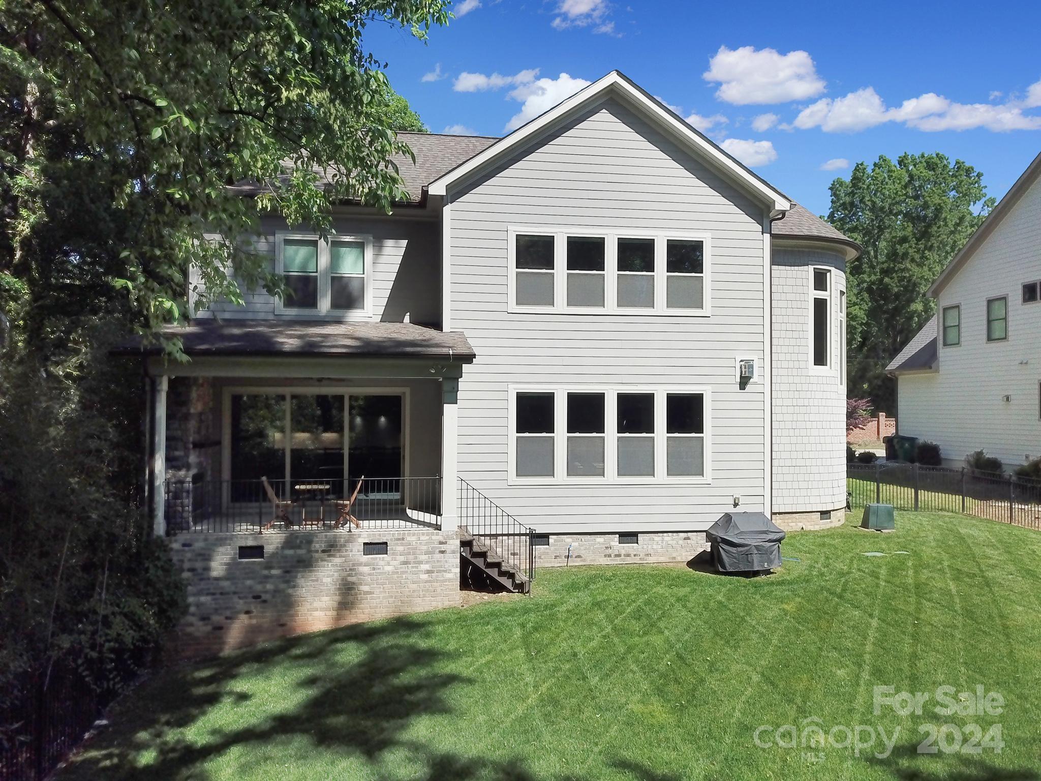 406 N Sharon Amity Rd