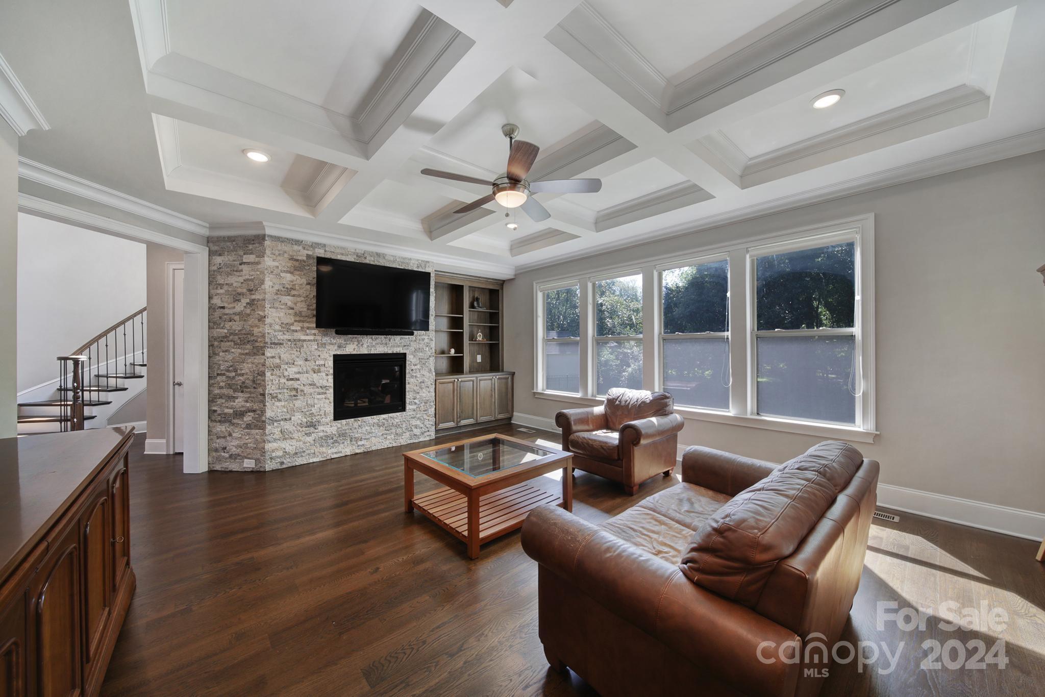 406 N Sharon Amity Rd