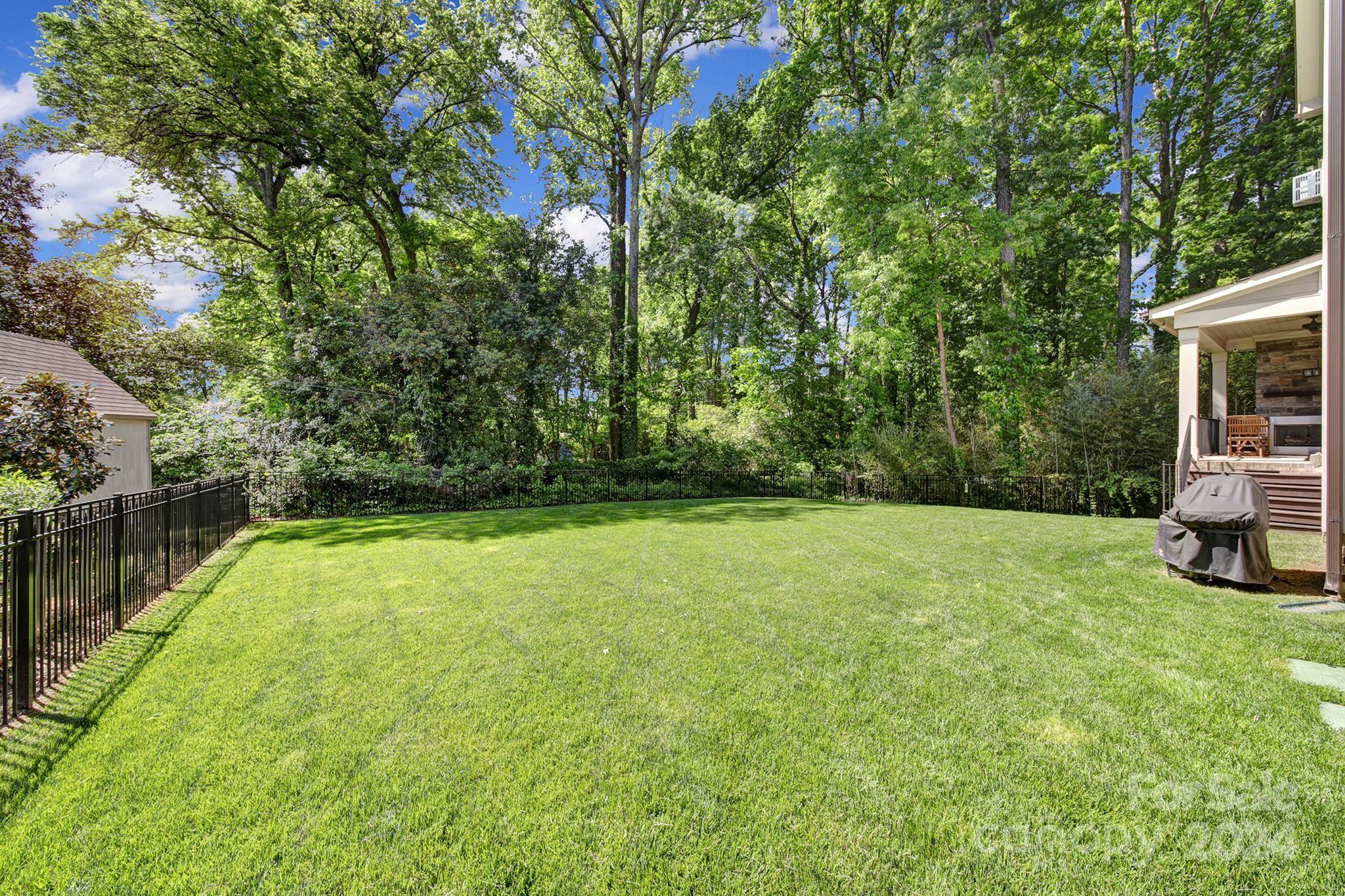 406 N Sharon Amity Rd