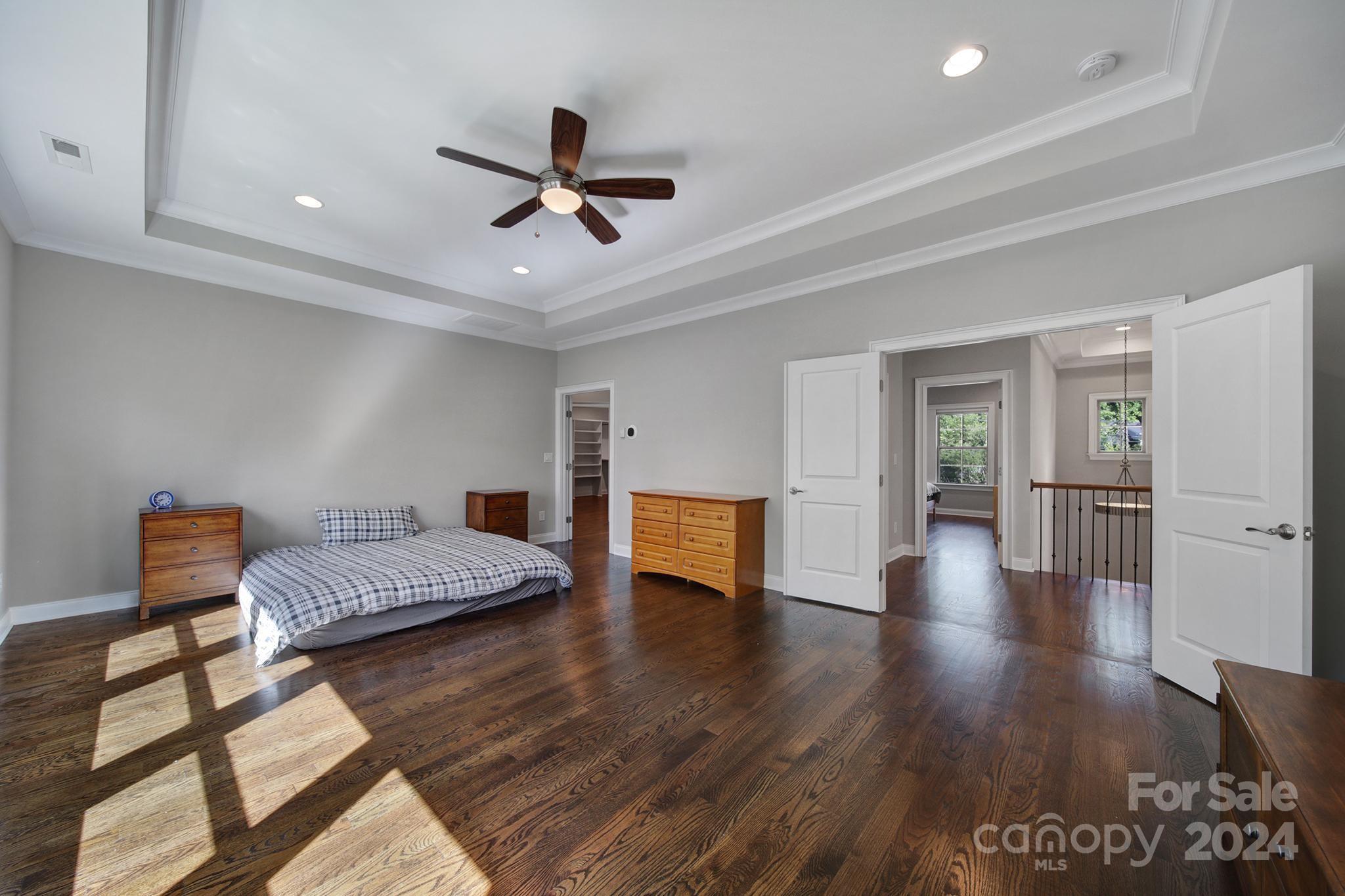 406 N Sharon Amity Rd