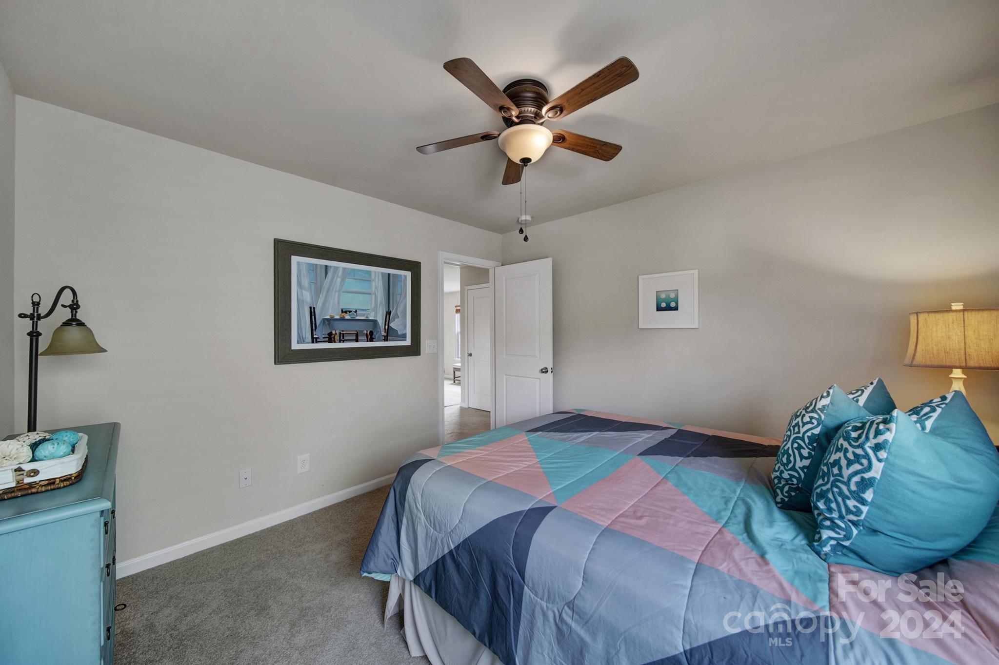 12432 Caracara Ct