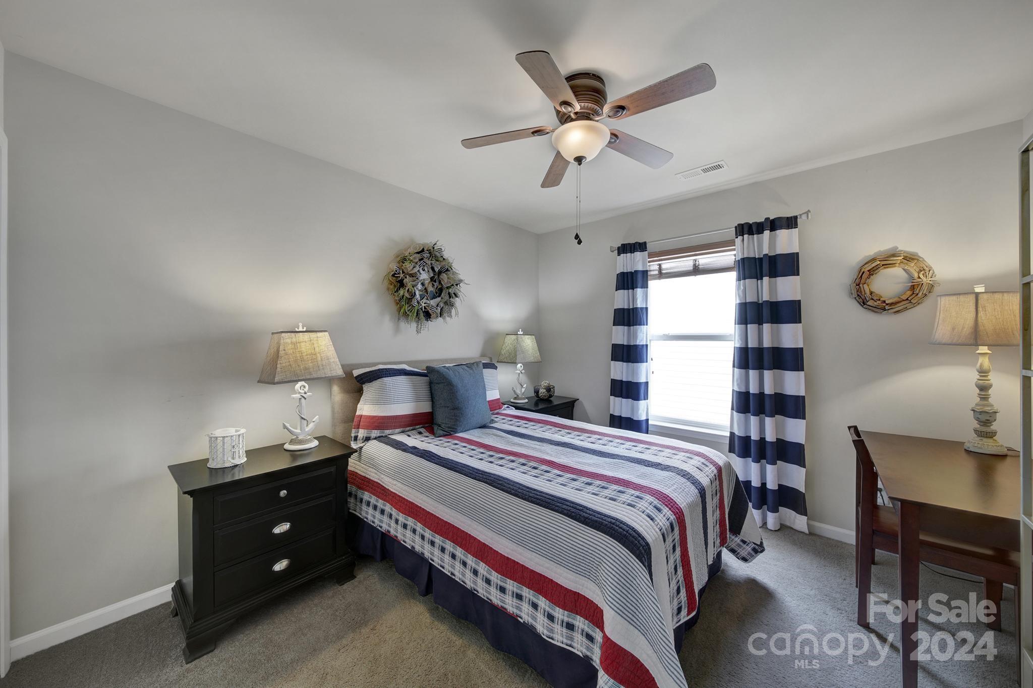 12432 Caracara Ct