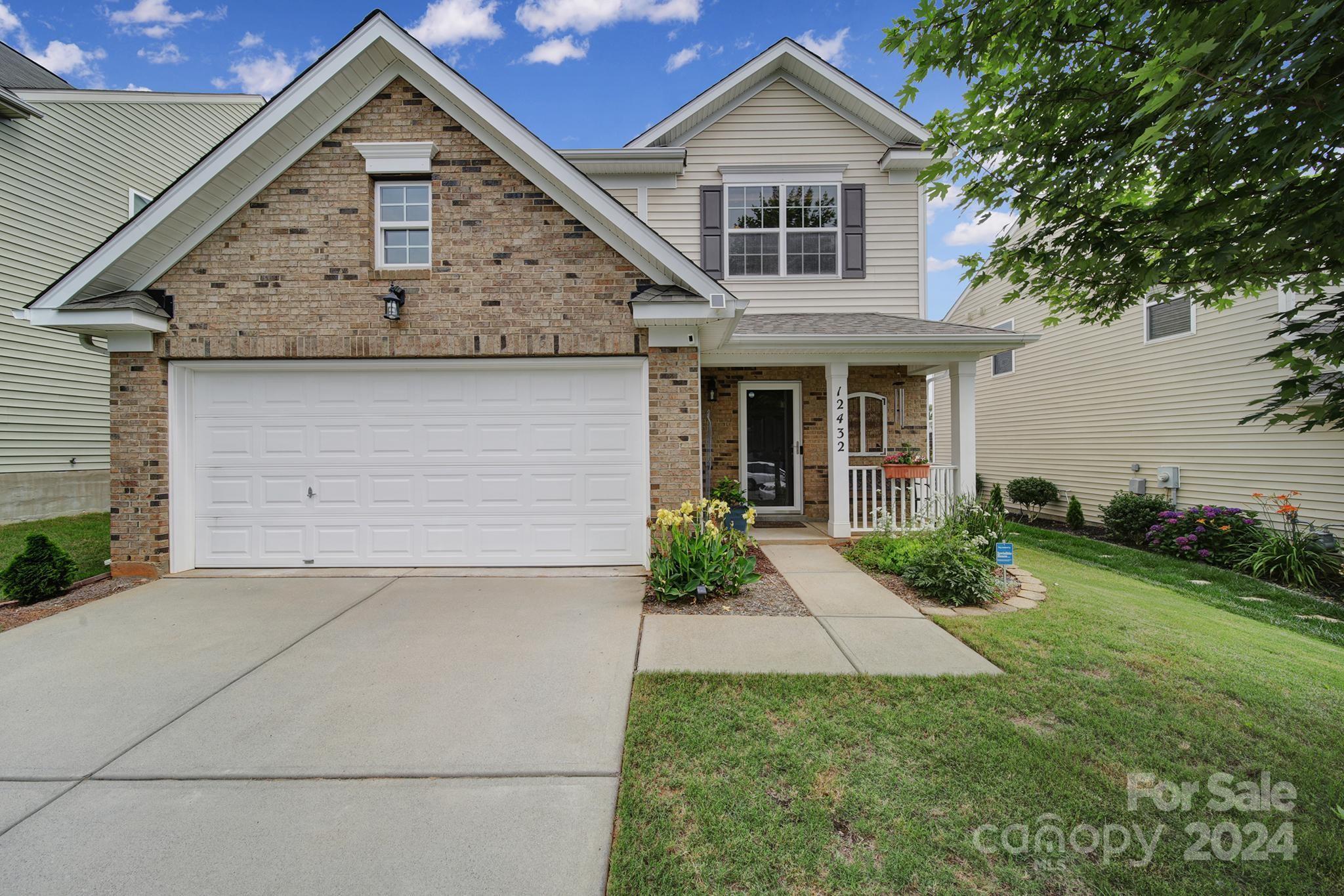 12432 Caracara Ct