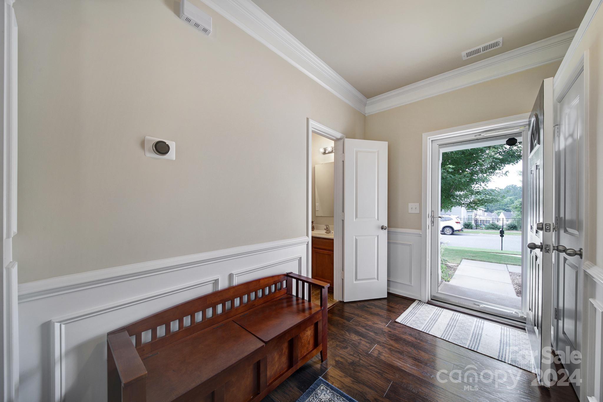 12432 Caracara Ct