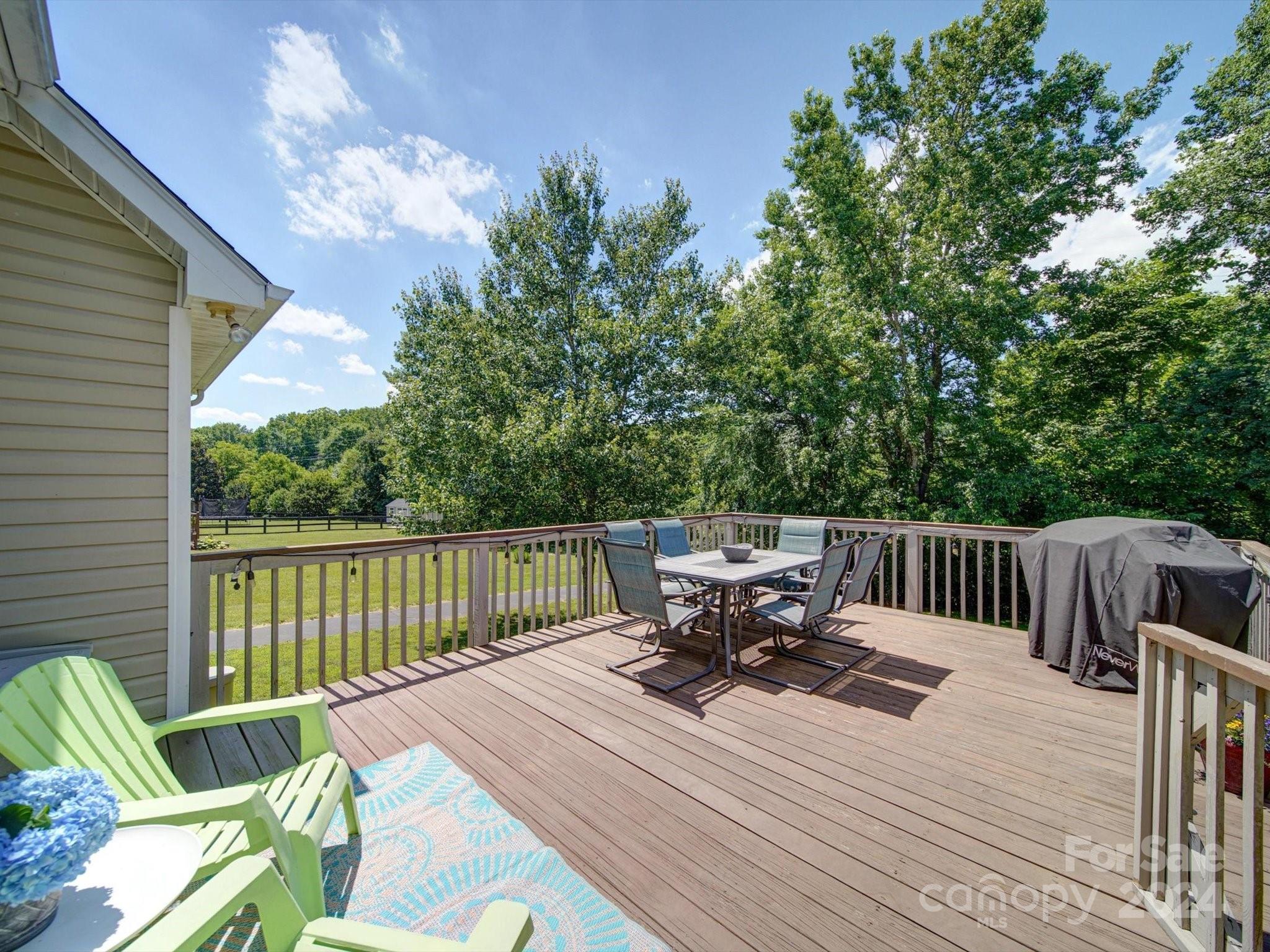 2002 Blazing Star Ln