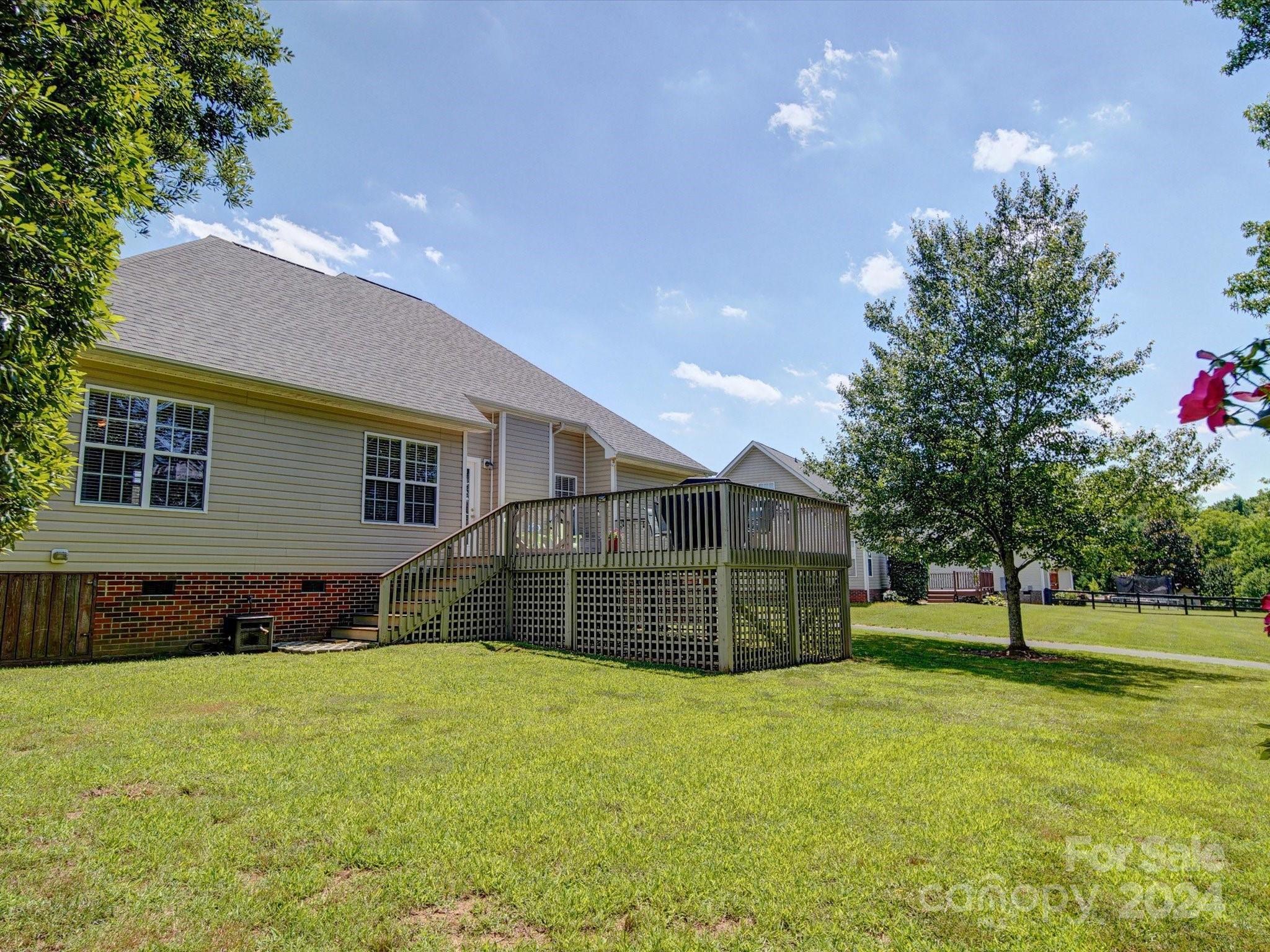 2002 Blazing Star Ln