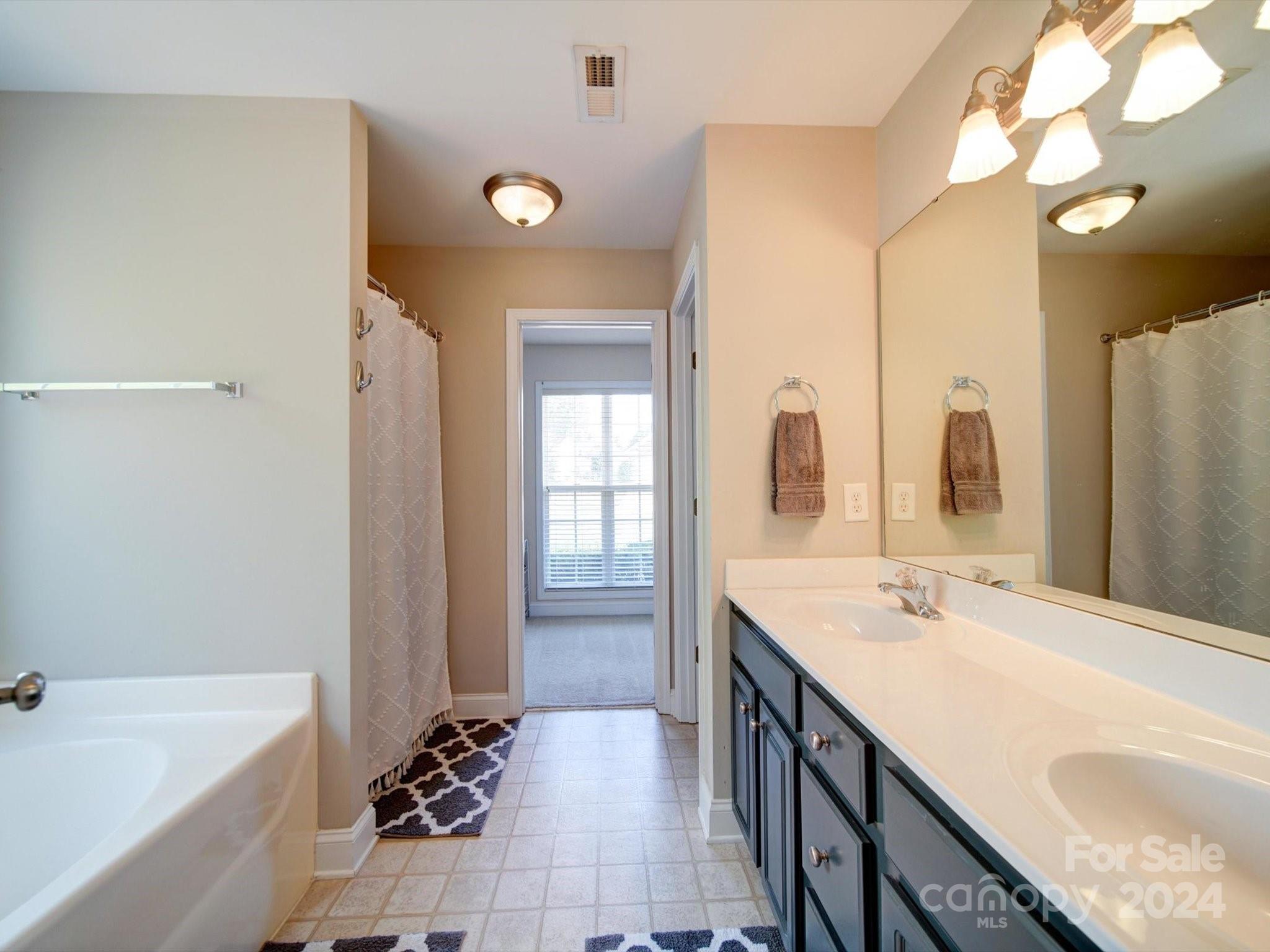 2002 Blazing Star Ln