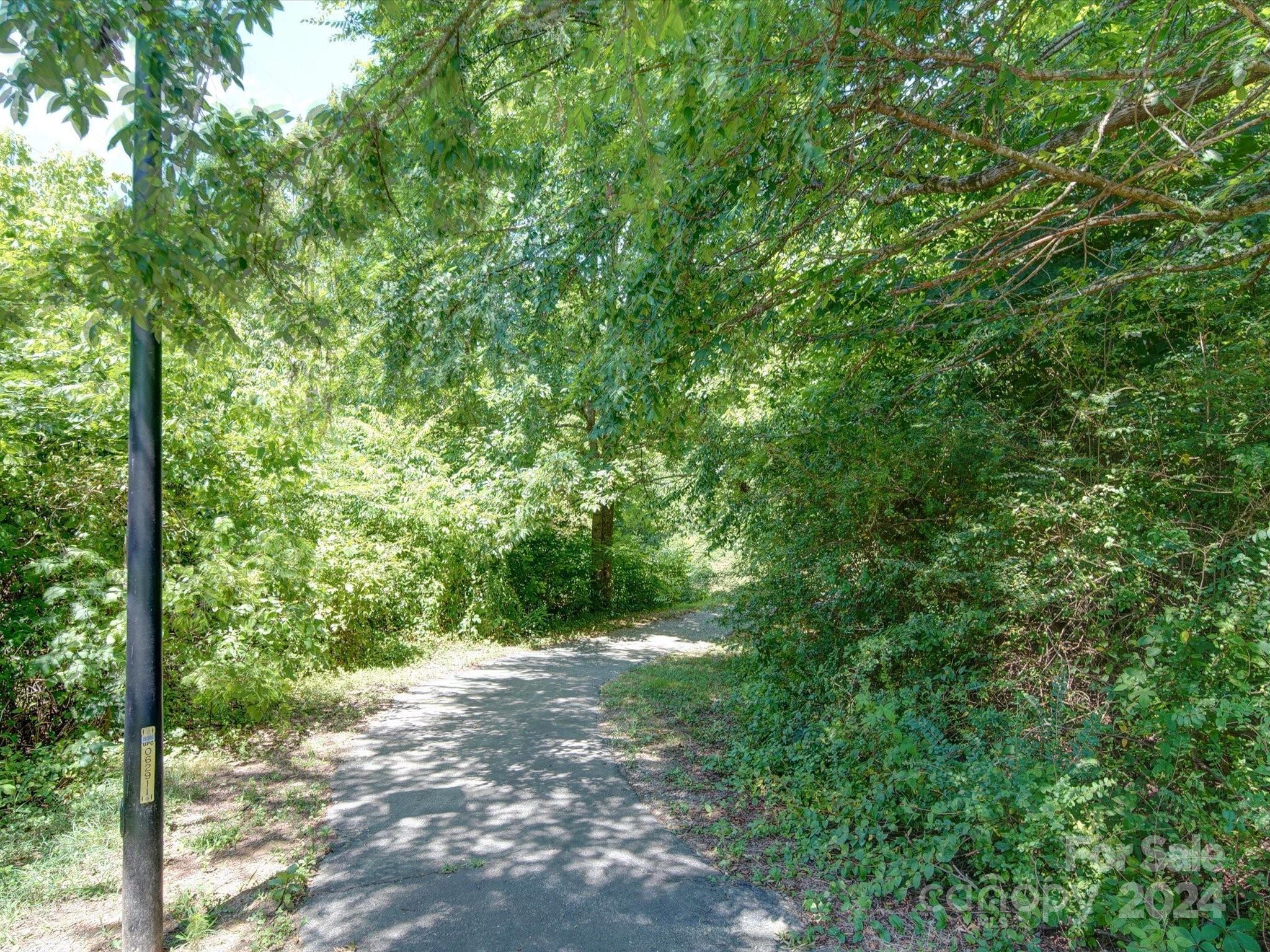 2002 Blazing Star Ln