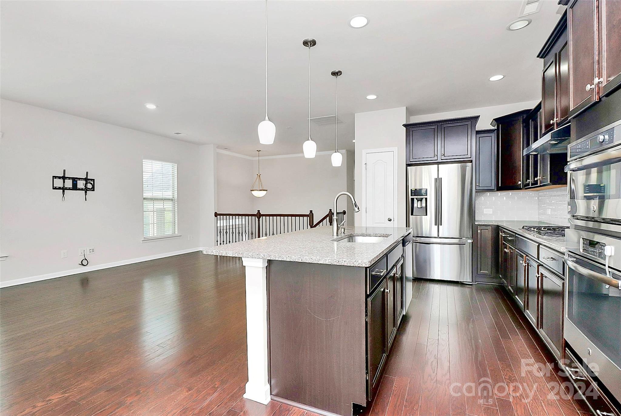 6268 Cloverdale Dr