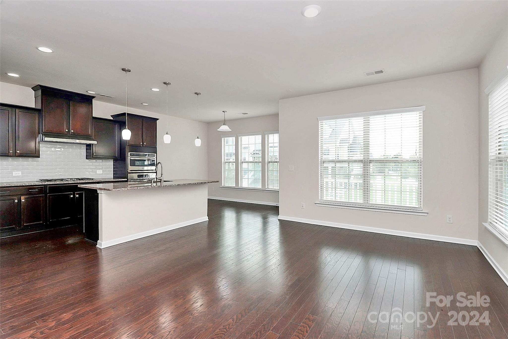 6268 Cloverdale Dr