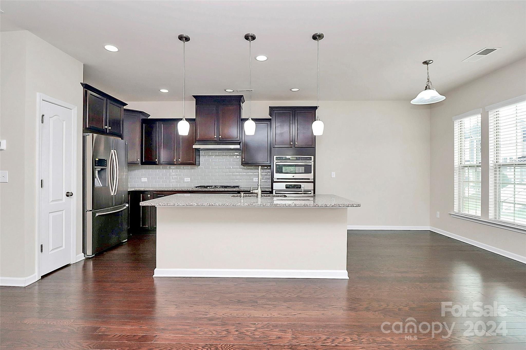 6268 Cloverdale Dr