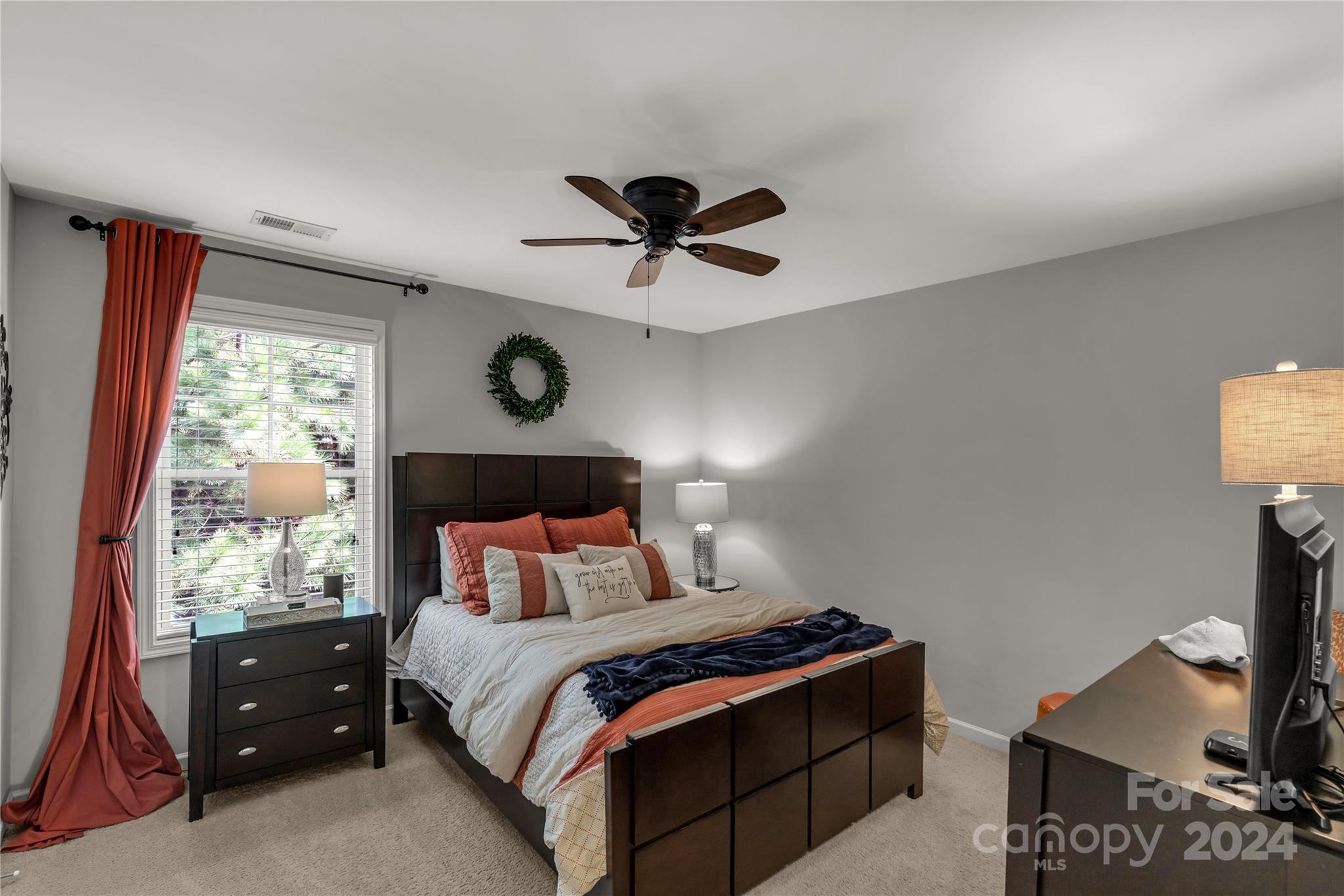 2423 Palmdale Walk Dr