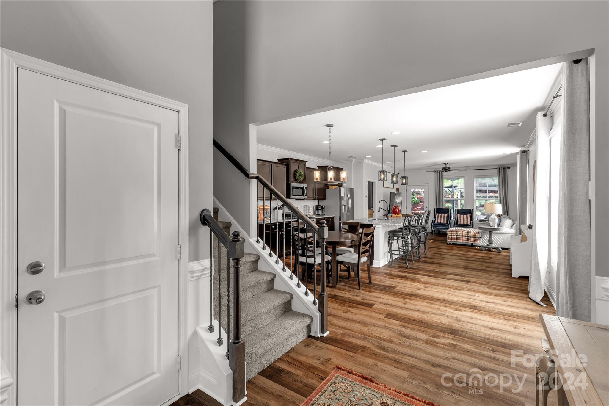 2423 Palmdale Walk Dr