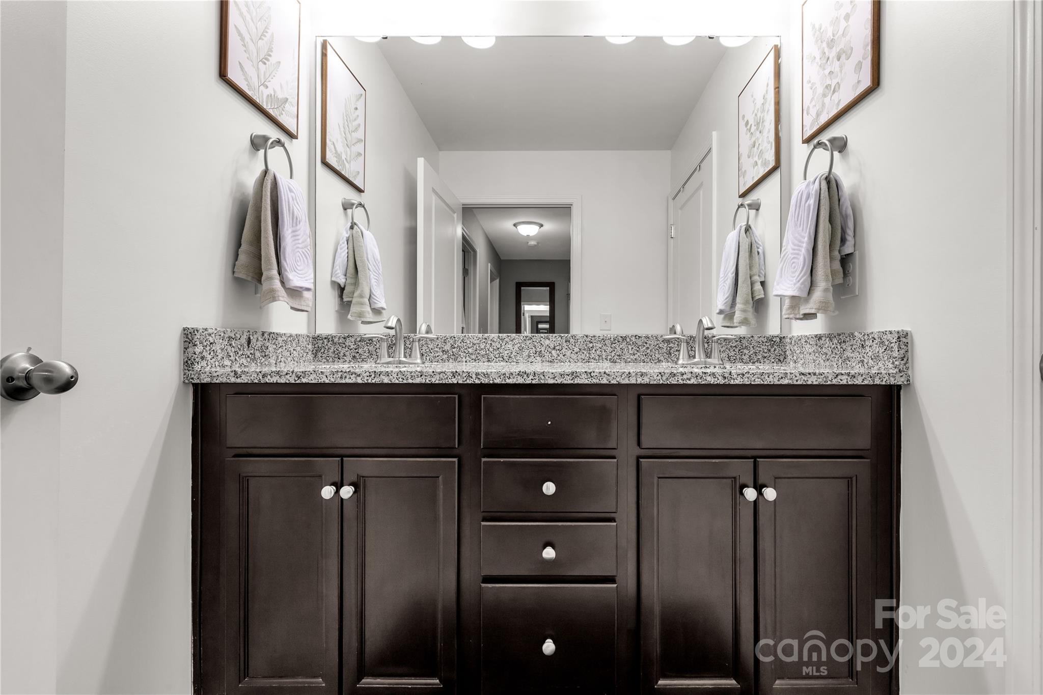 2423 Palmdale Walk Dr