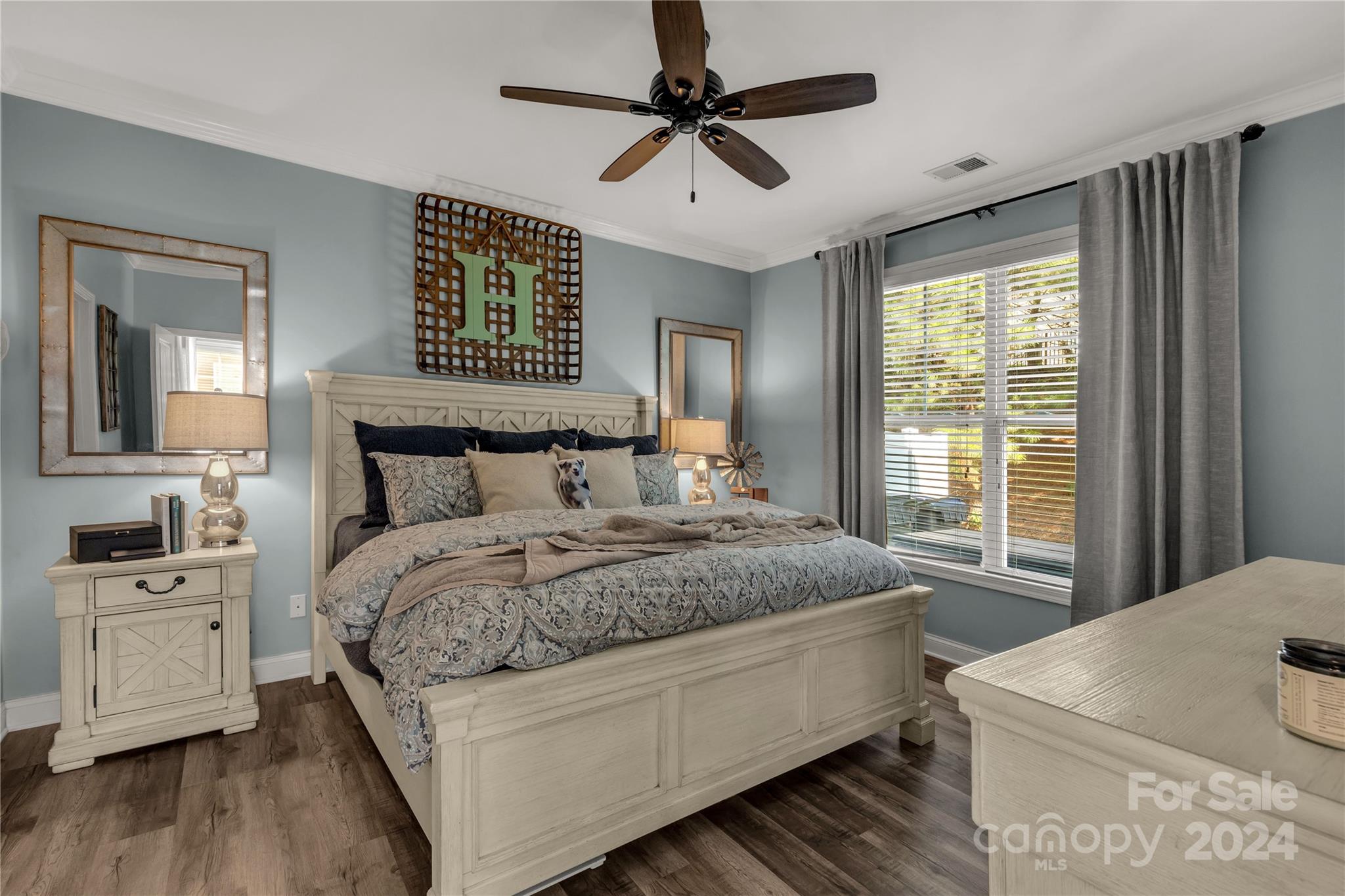 2423 Palmdale Walk Dr