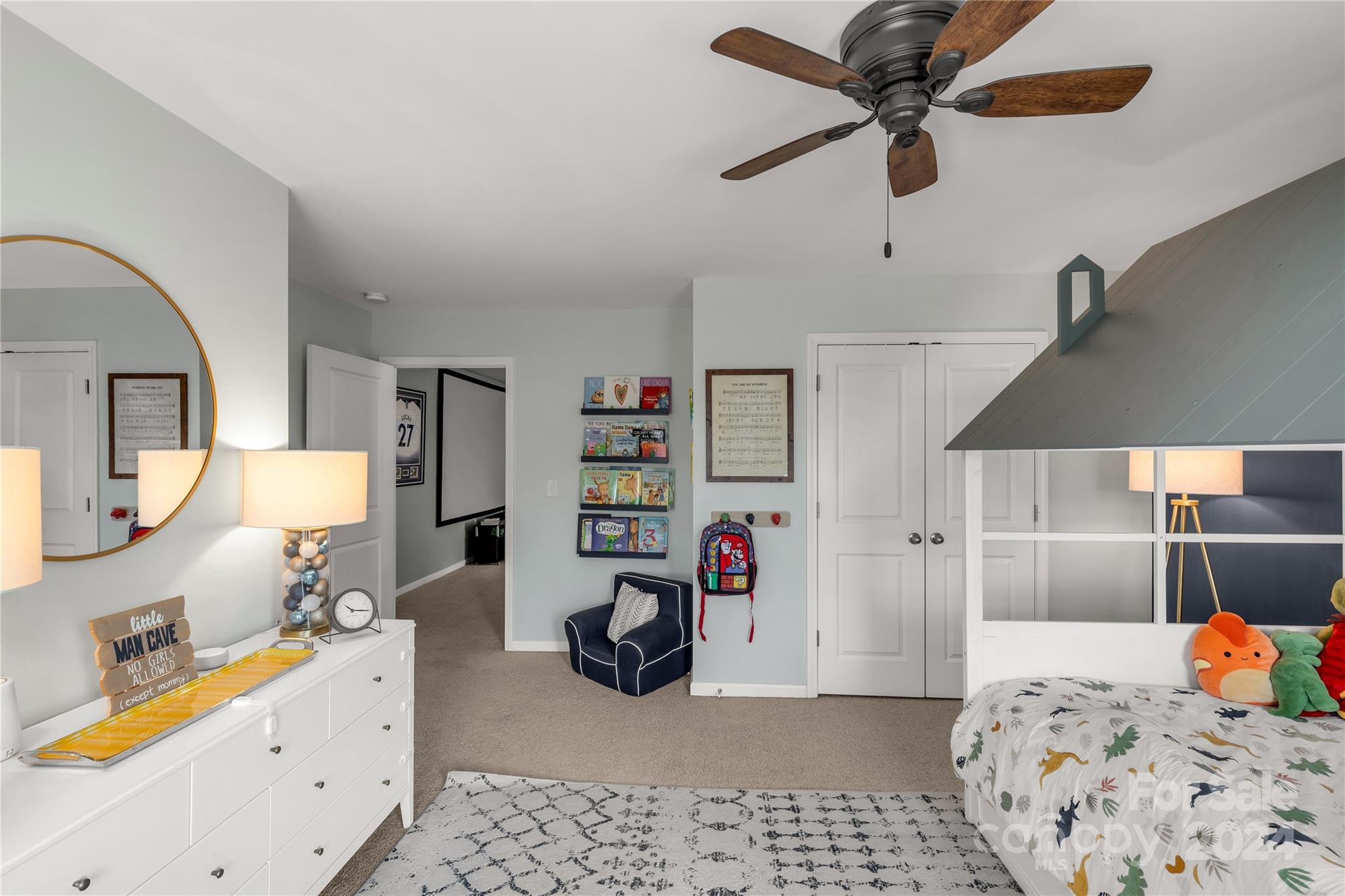 2423 Palmdale Walk Dr