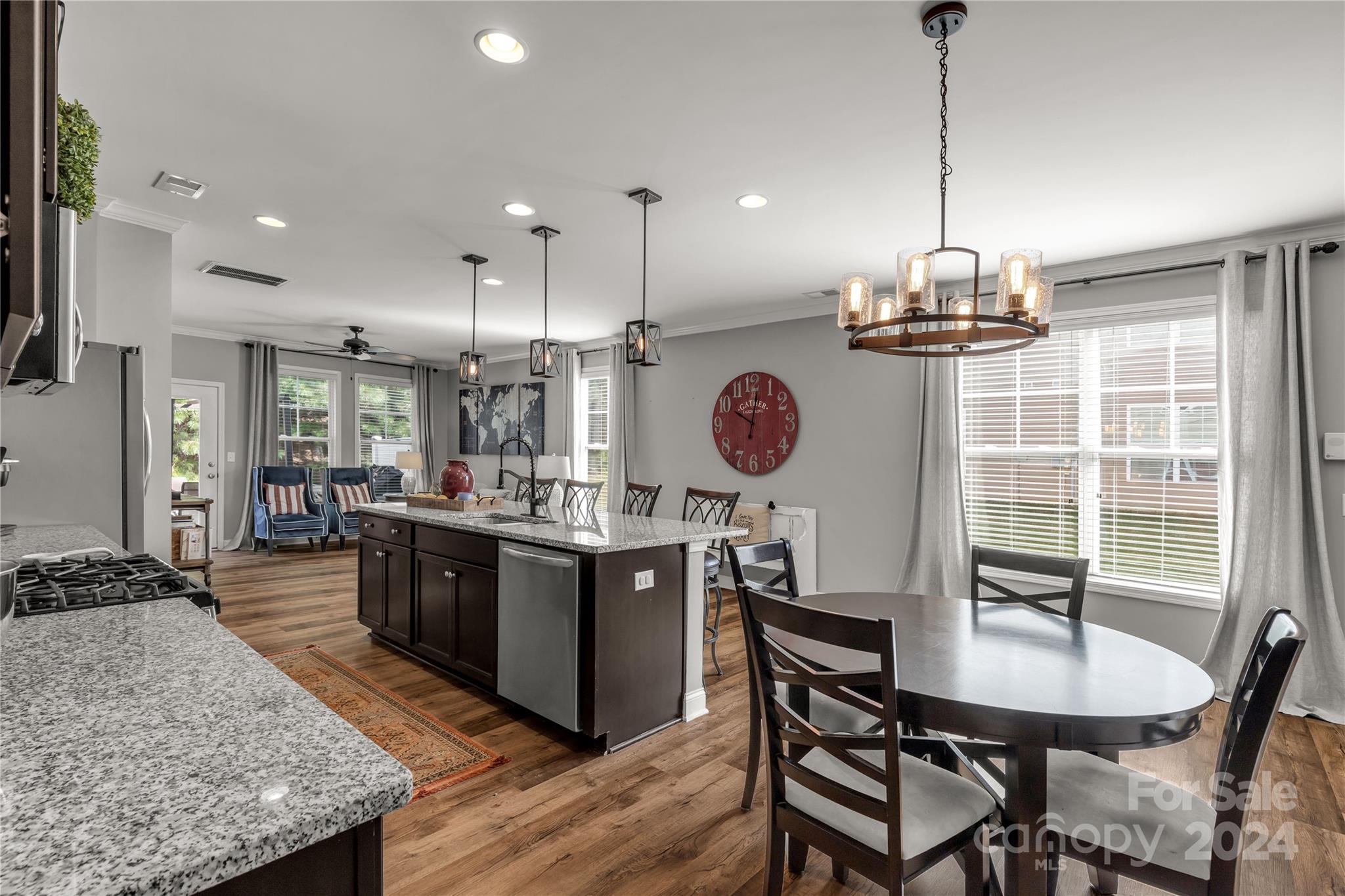 2423 Palmdale Walk Dr