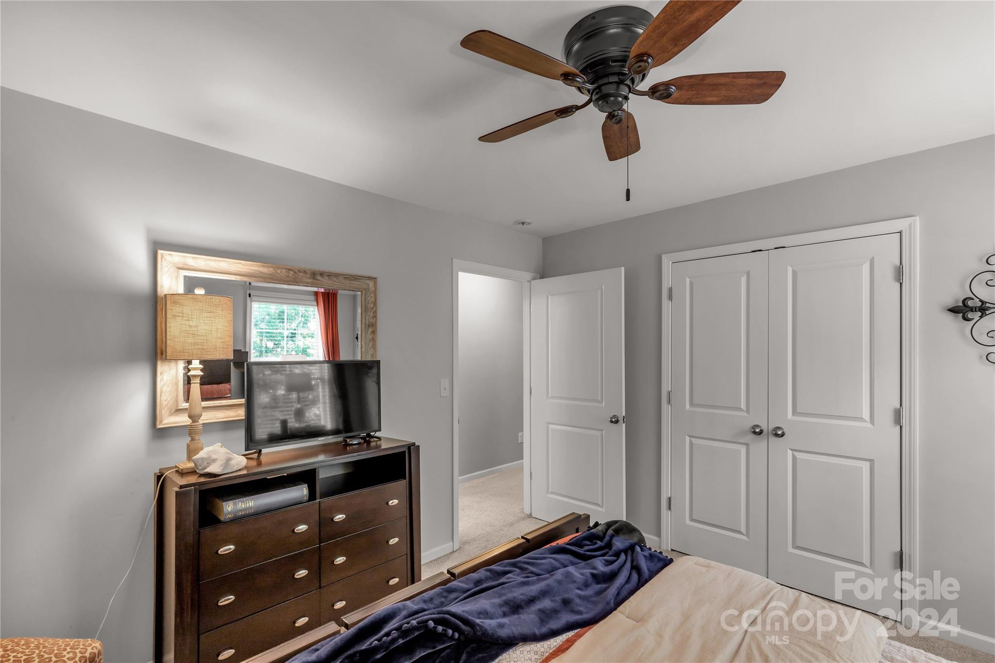2423 Palmdale Walk Dr