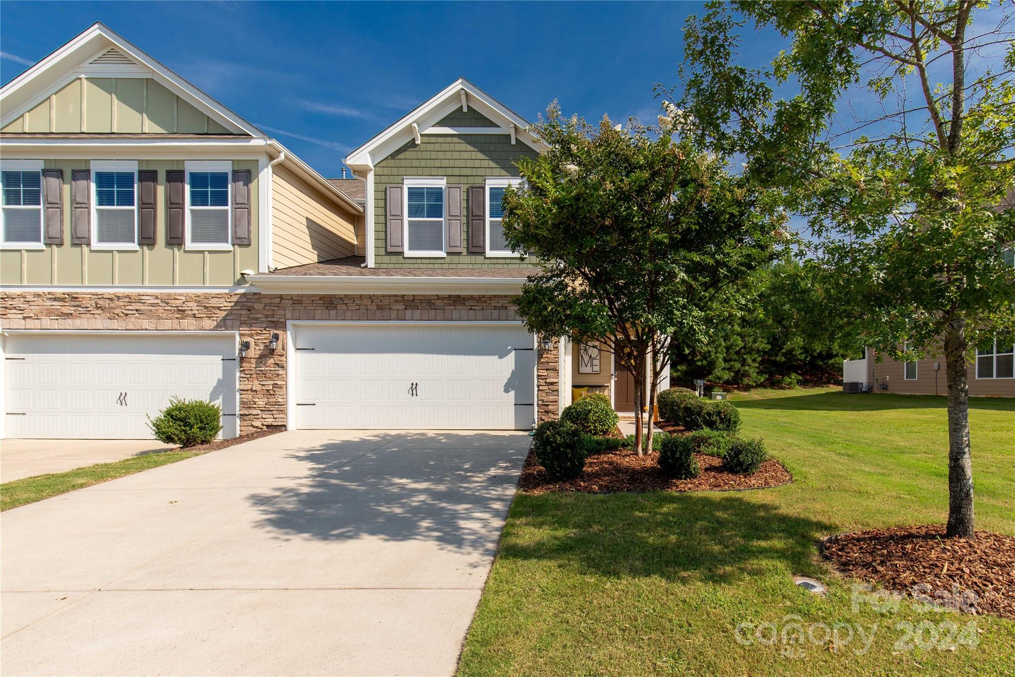 2423 Palmdale Walk Dr