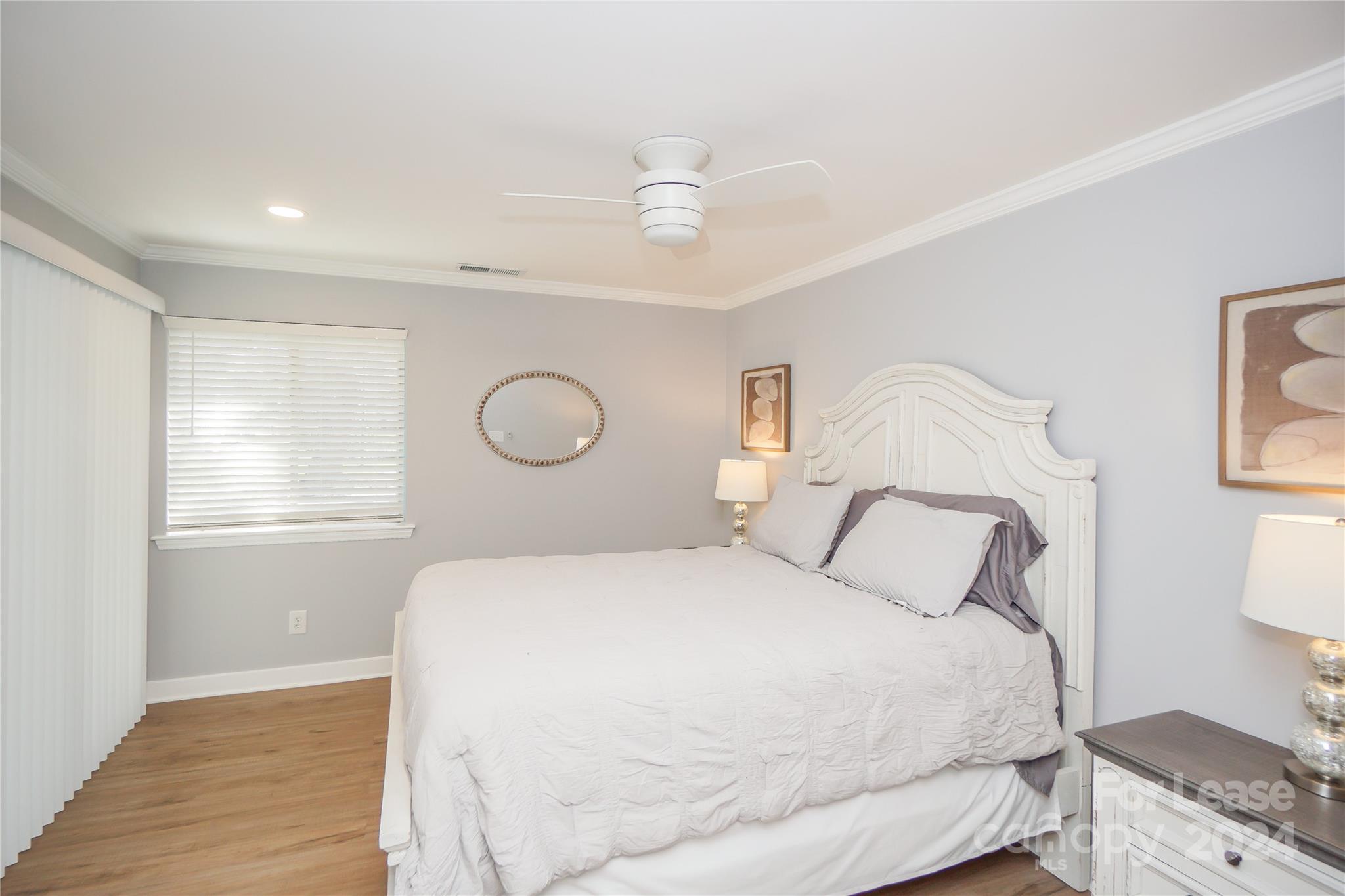 2524 Stradbrook Dr