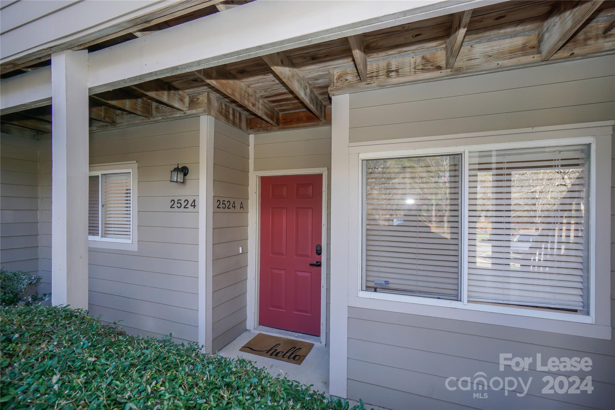 2524 Stradbrook Dr