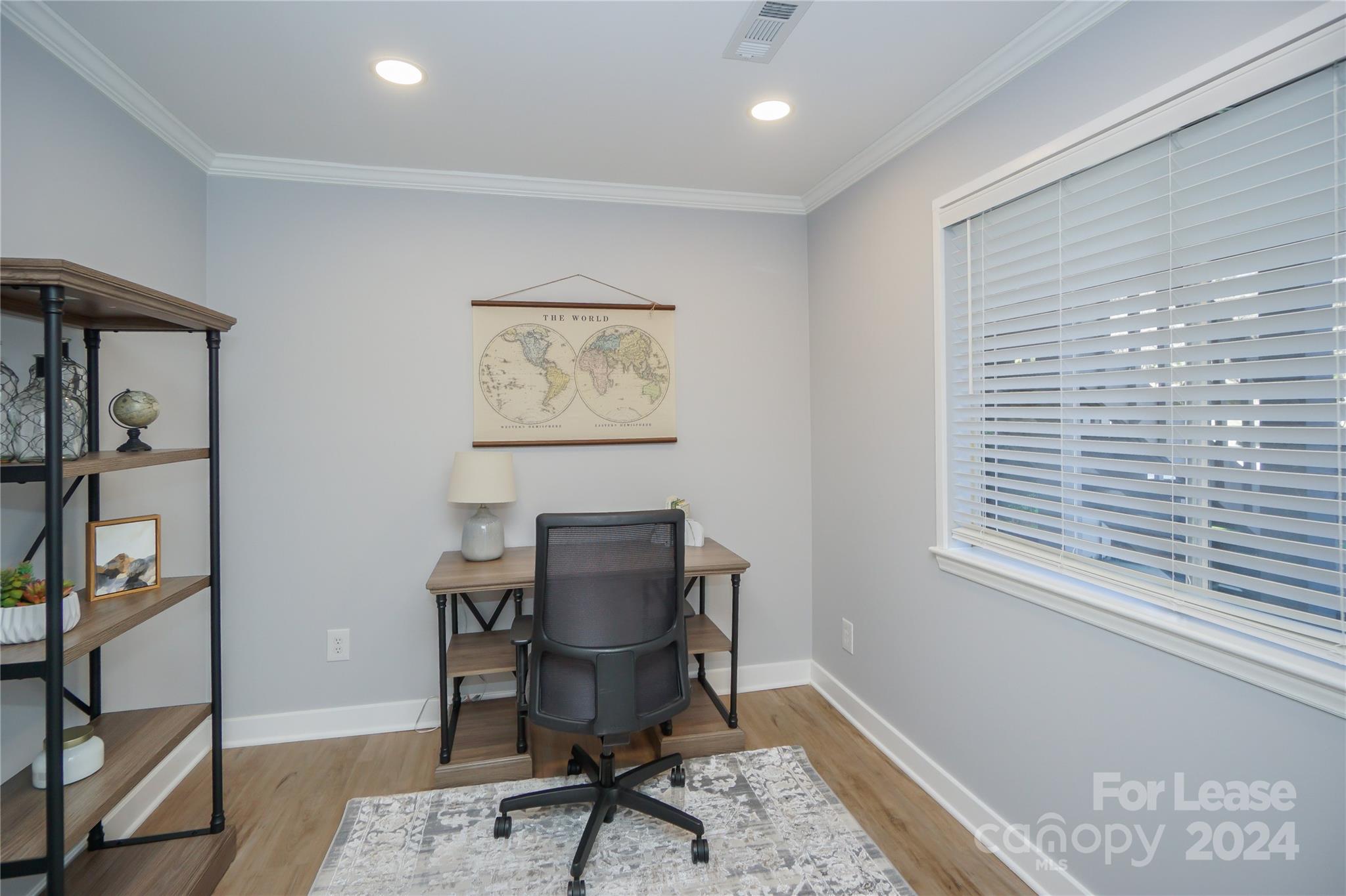 2524 Stradbrook Dr