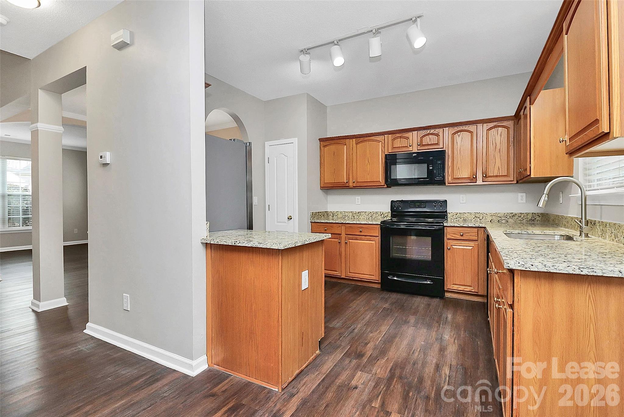 6939 Brachnell View Dr