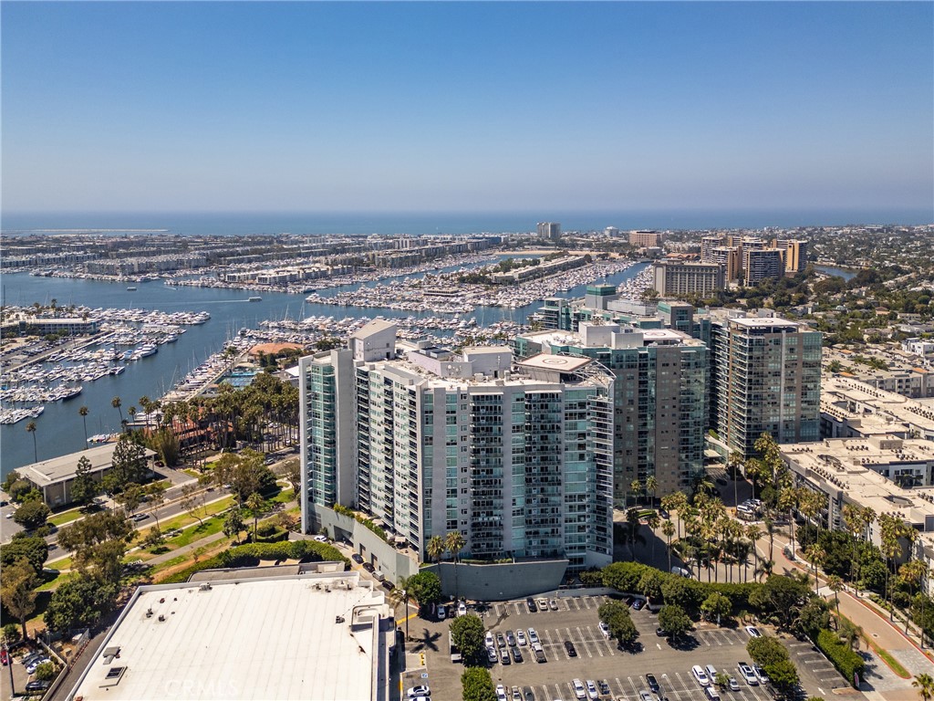 13600 marina Pointe Drive 414