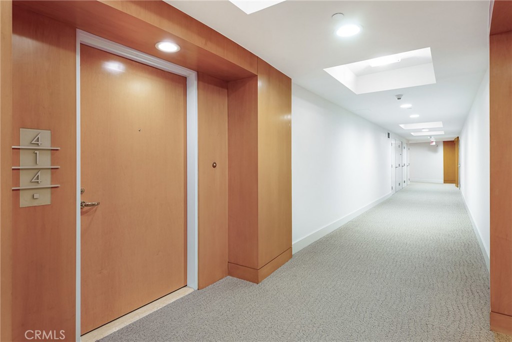 13600 marina Pointe Drive 414