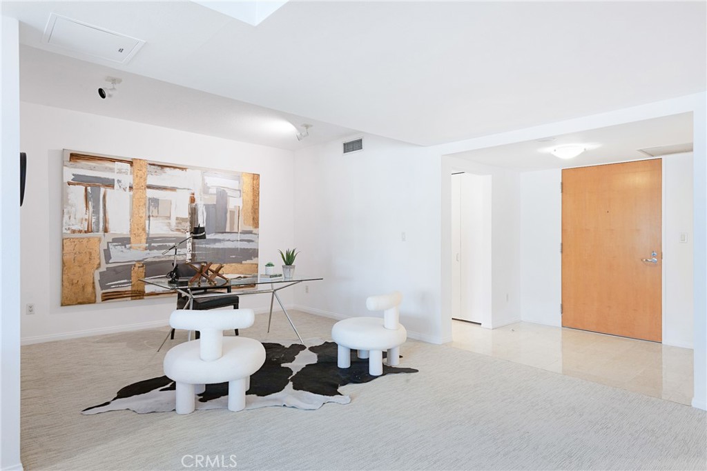 13600 marina Pointe Drive 414