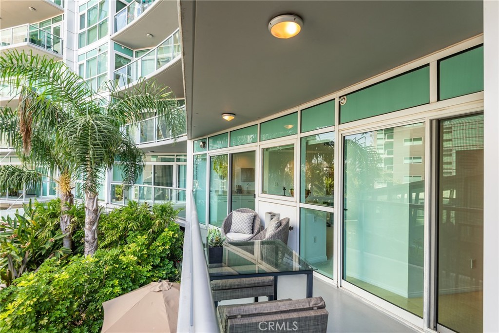 13600 marina Pointe Drive 414