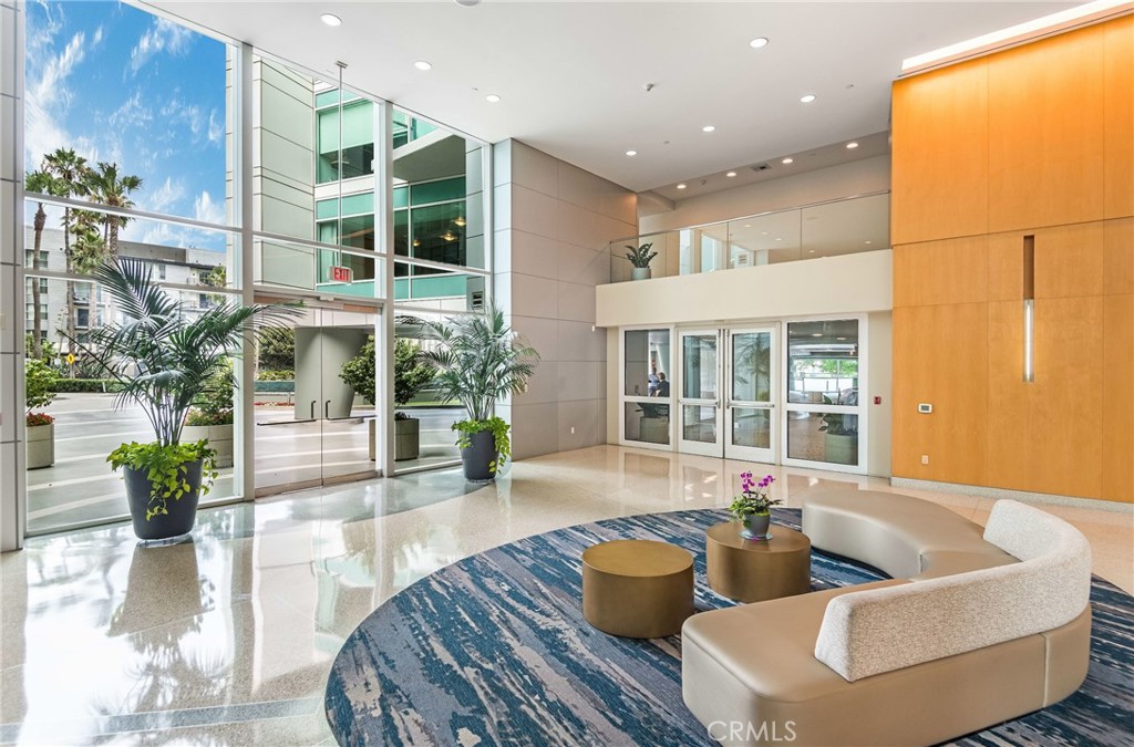 13600 marina Pointe Drive 414