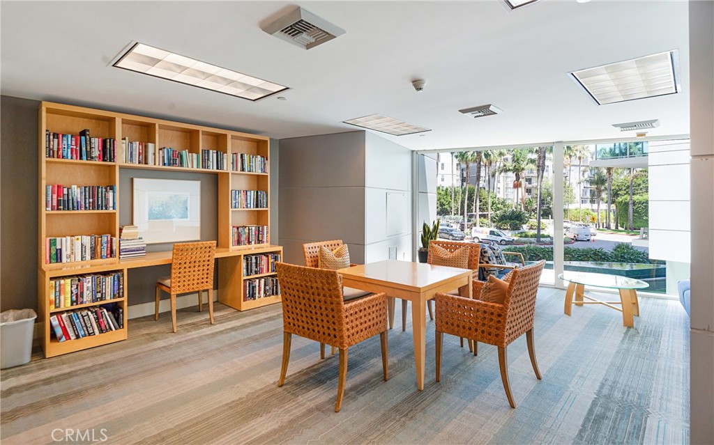 13600 marina Pointe Drive 414